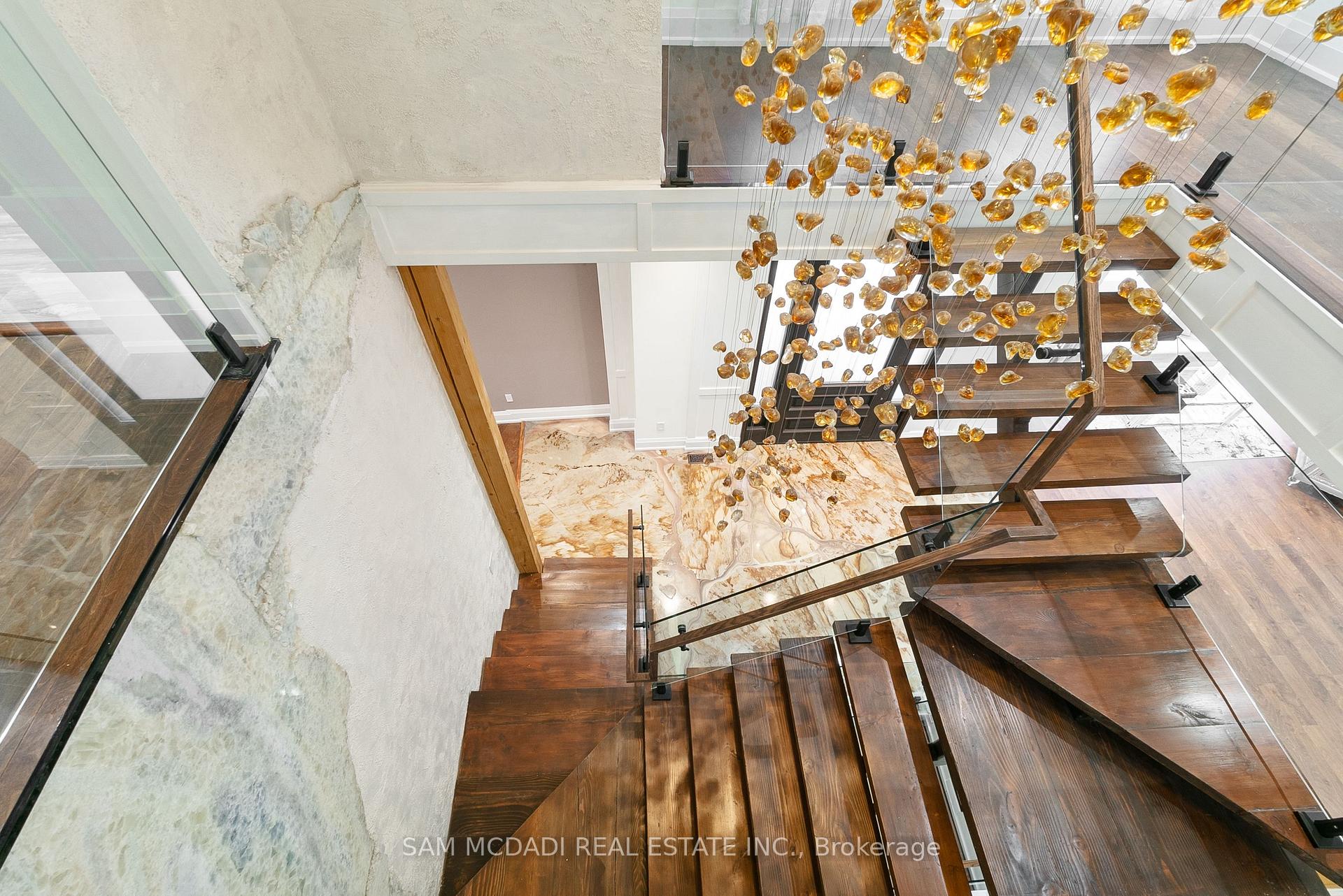 15 Glenview Heights Lane