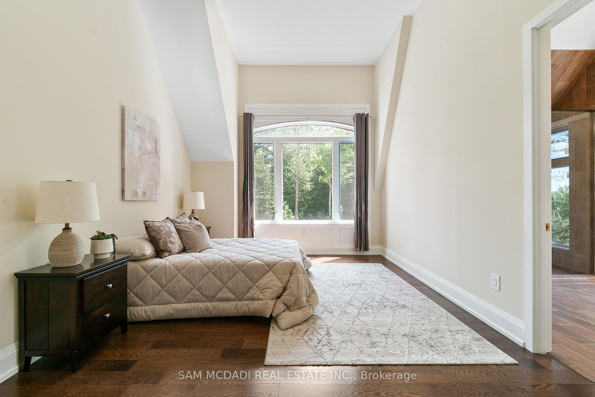 15 Glenview Heights Lane