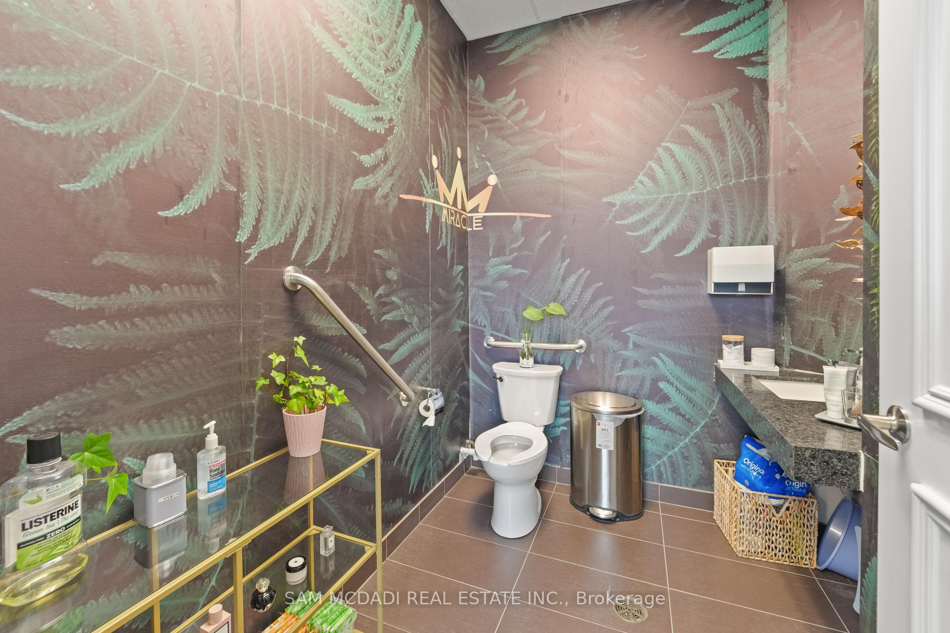 505 Highway 7 N/A E A26 & A27