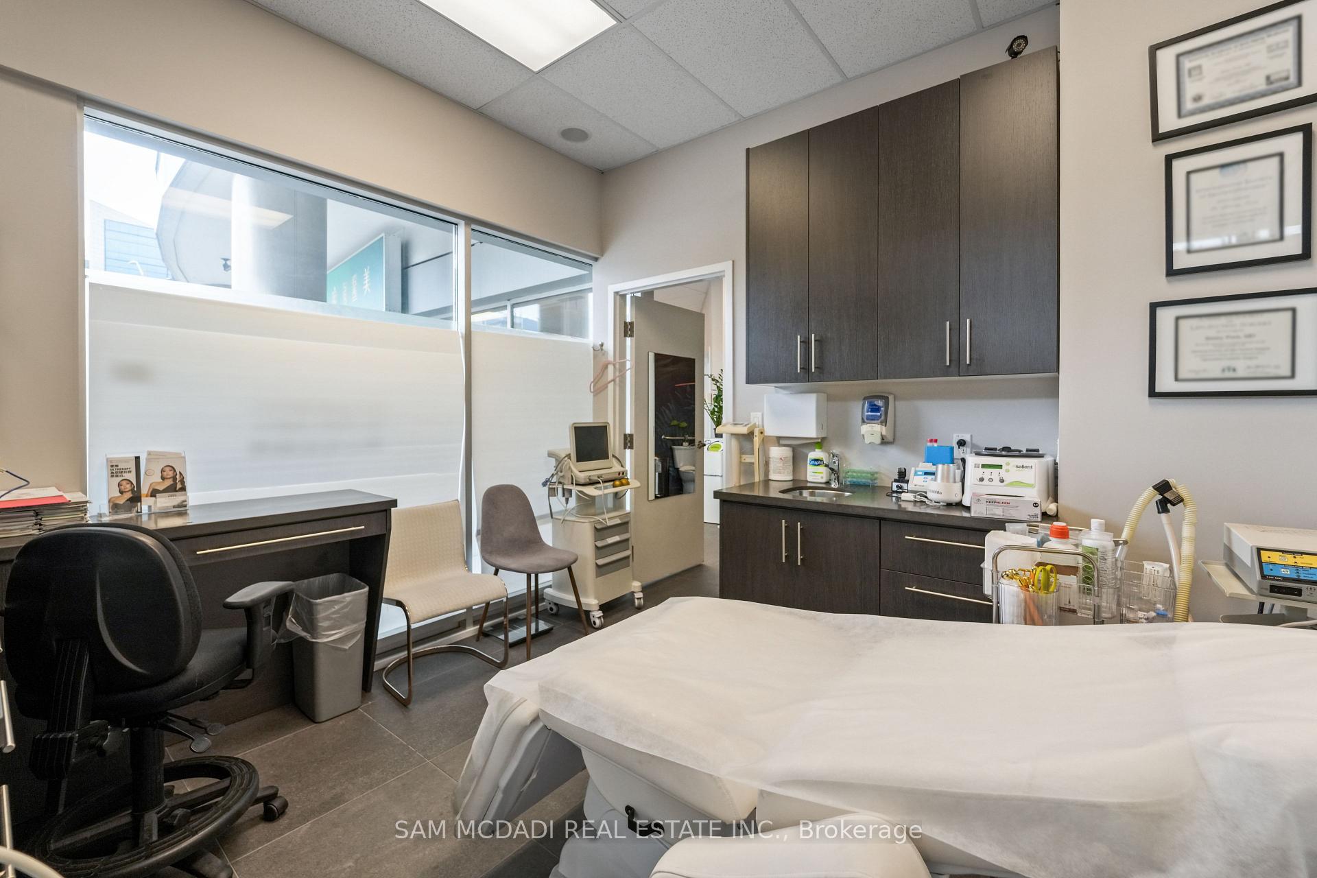 505 Highway 7 N/A E A26 & A27