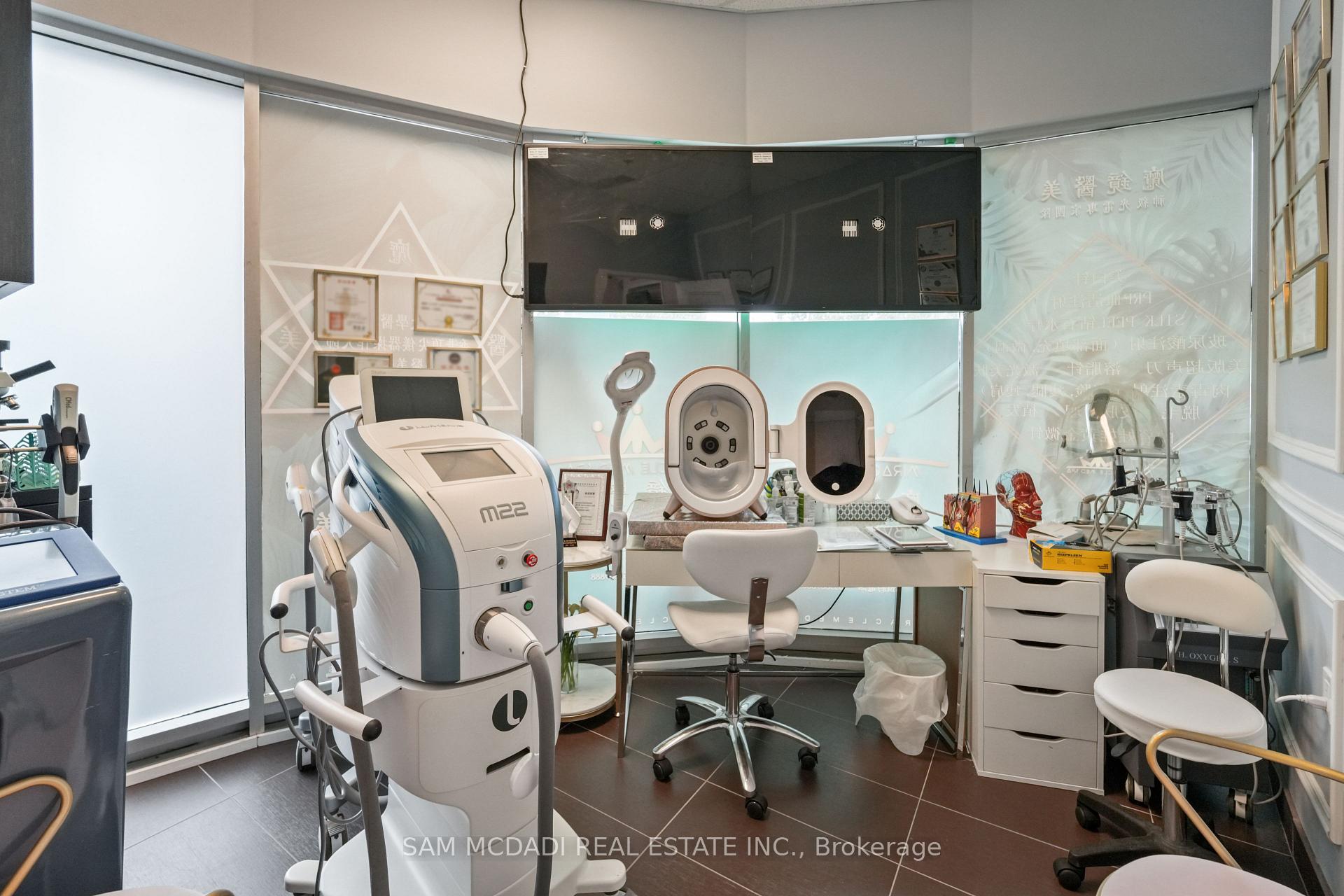 505 Highway 7 N/A E A26 & A27