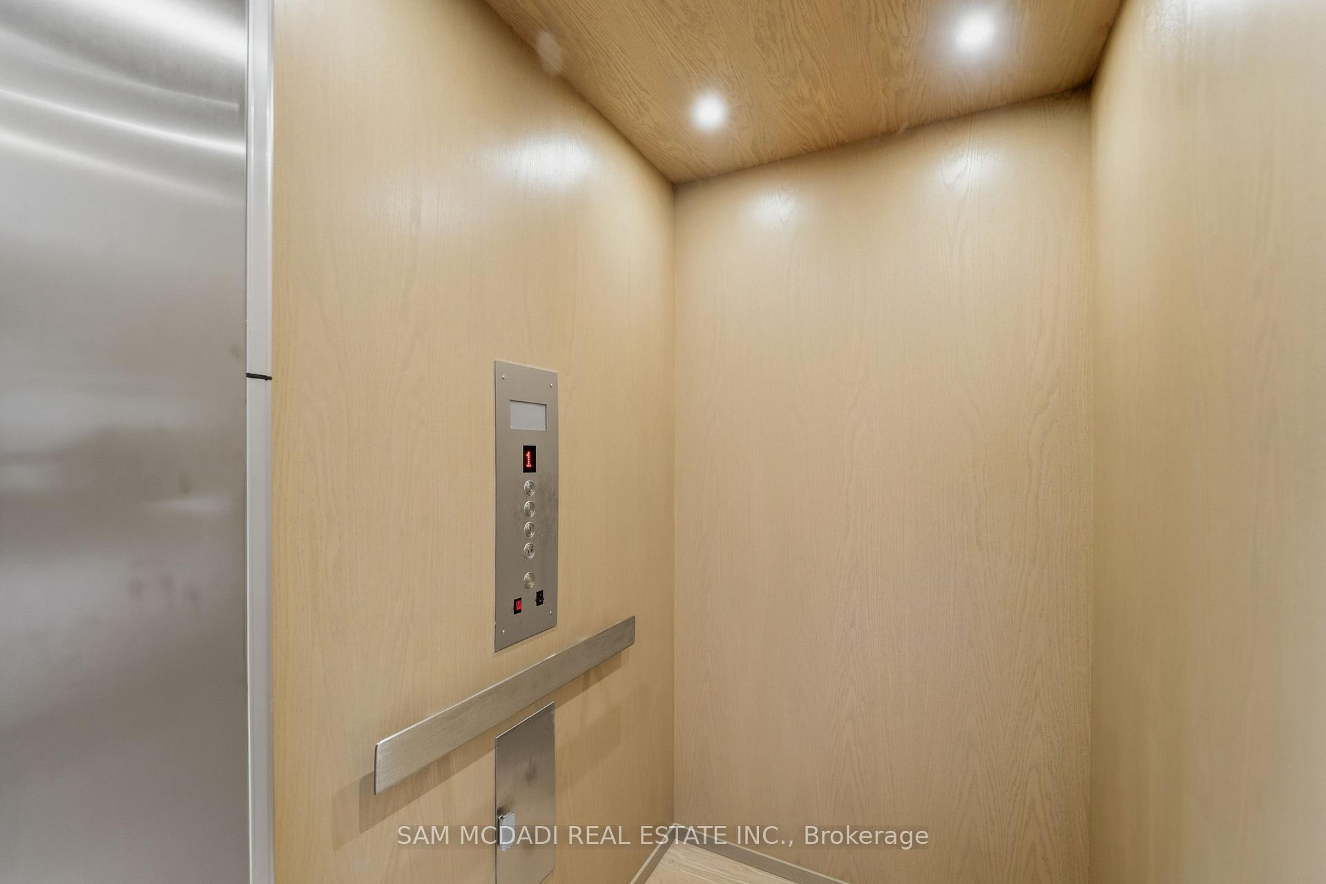 10 Peter Morse Way