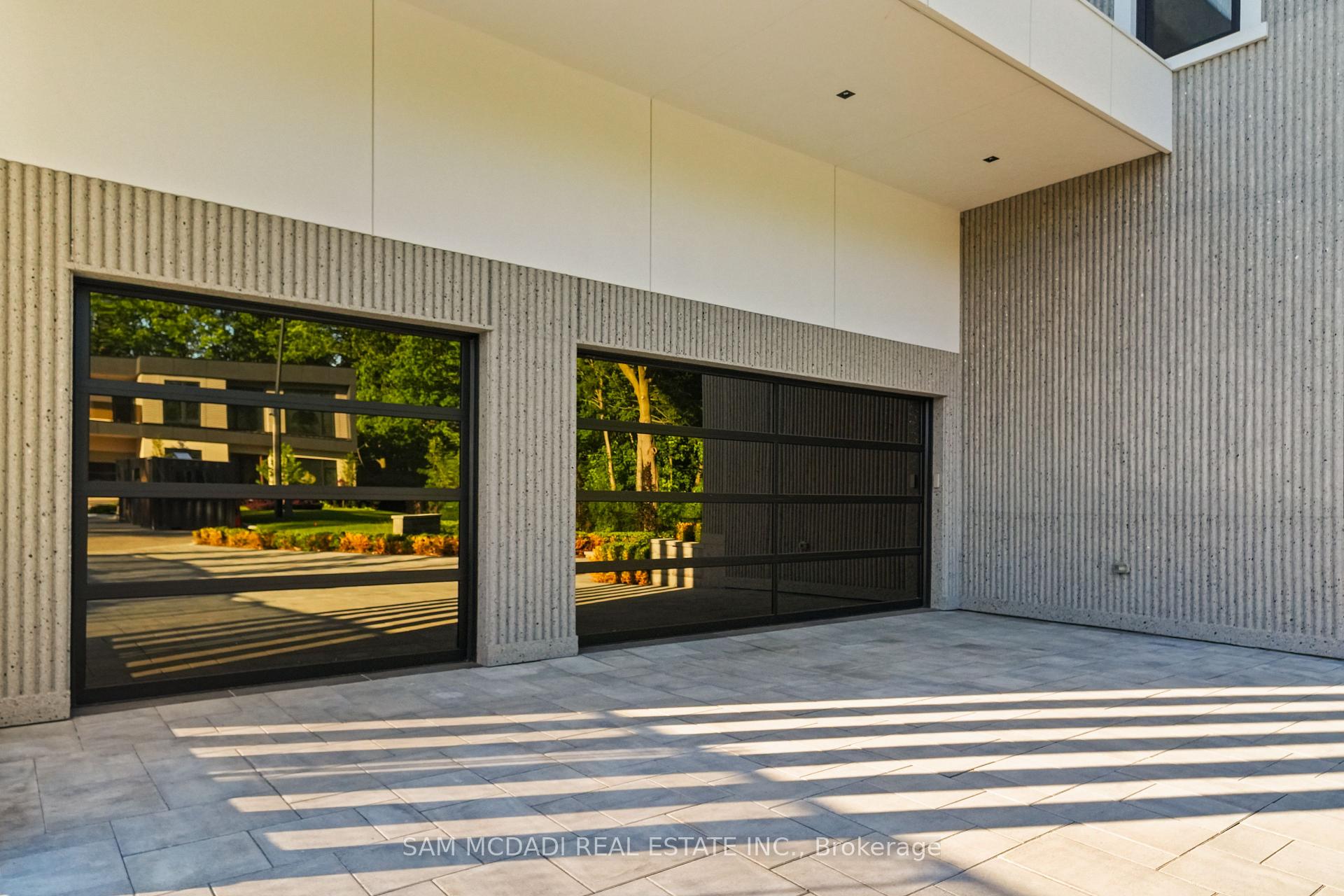 10 Peter Morse Way