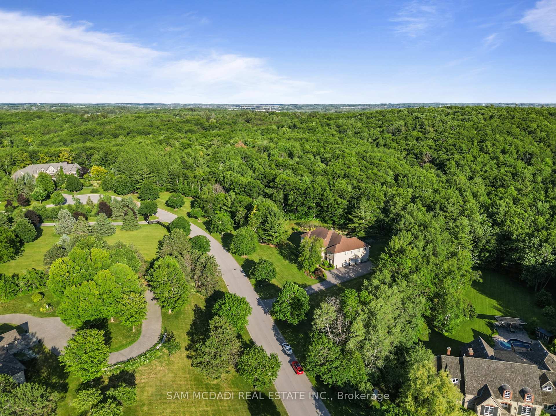 65 Kingswood Drive