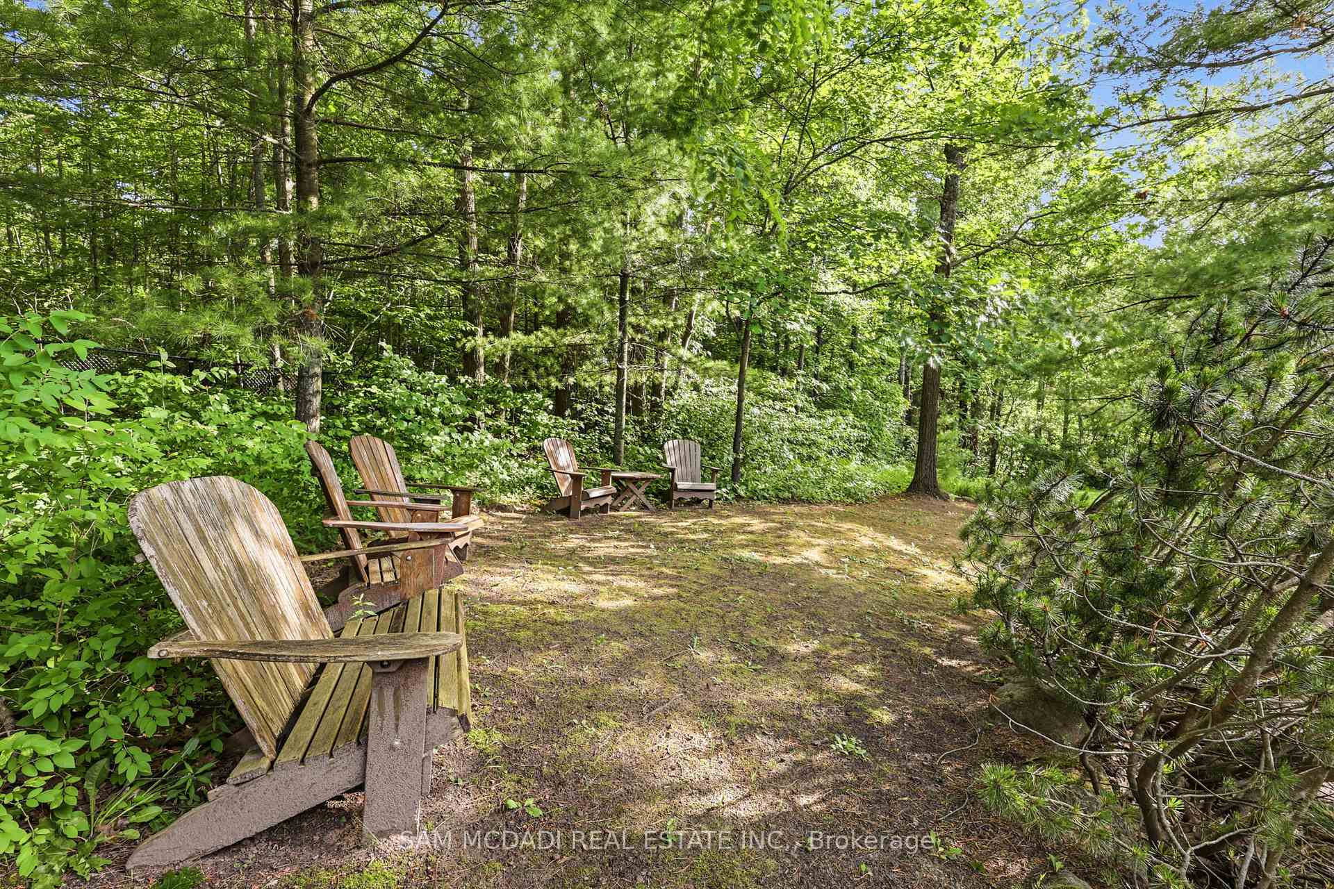 65 Kingswood Drive