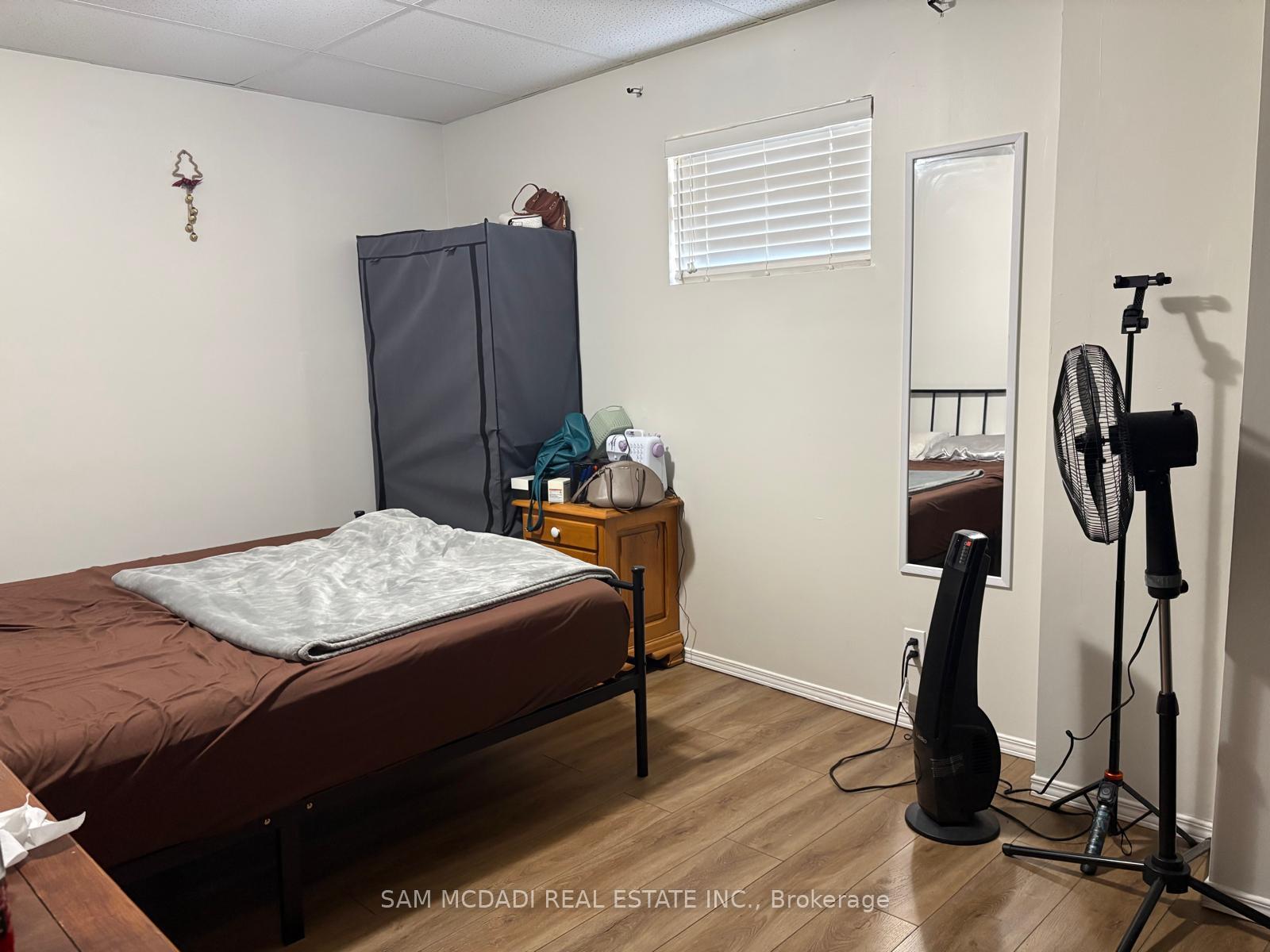 87 Rundle Crescent Lower