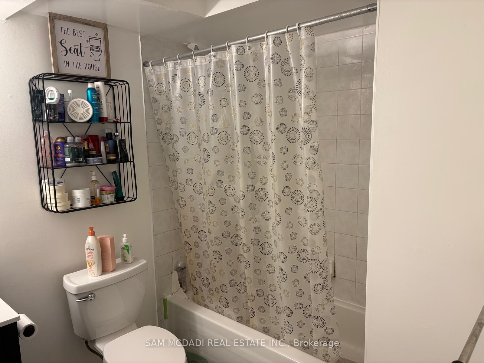 87 Rundle Crescent Lower