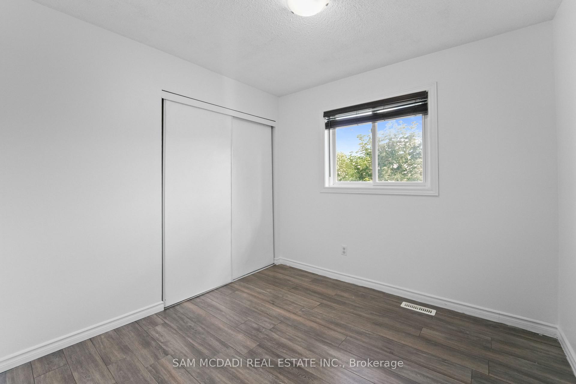 87 Rundle Crescent