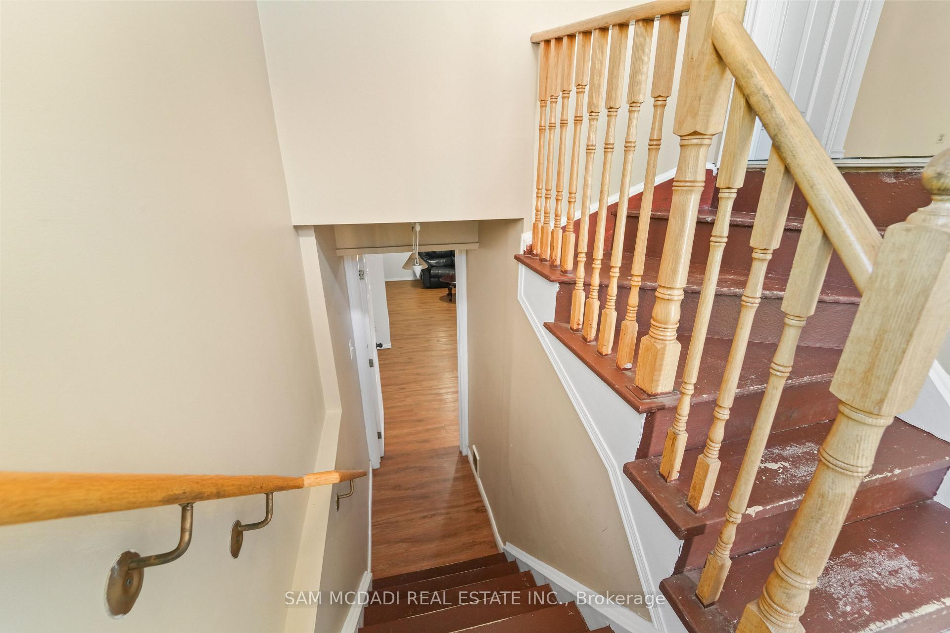 87 Rundle Crescent
