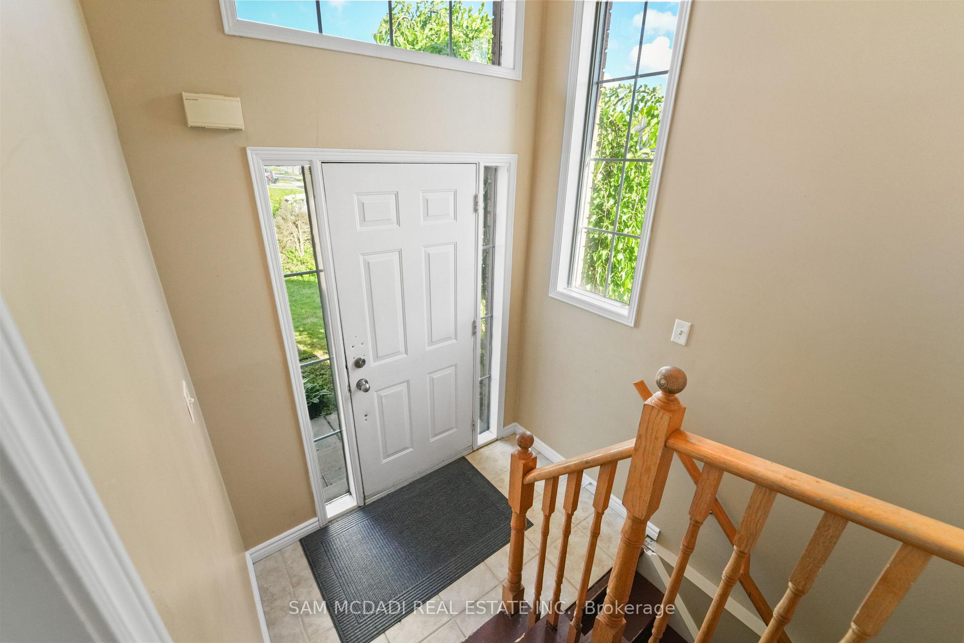 87 Rundle Crescent