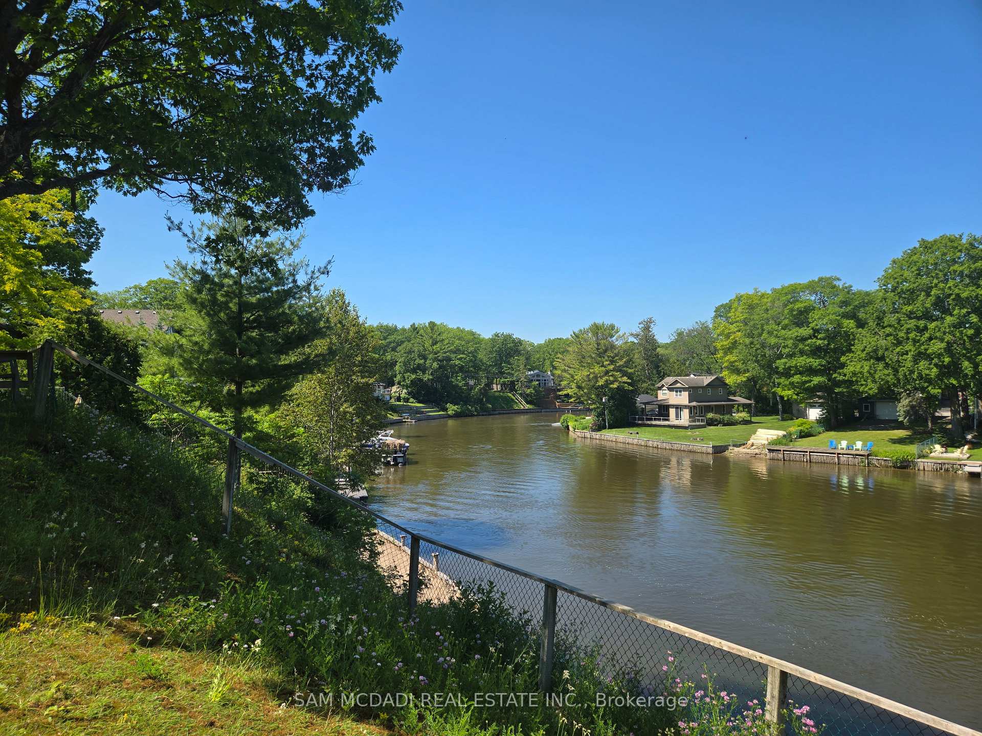 490 Oxbow Park Drive
