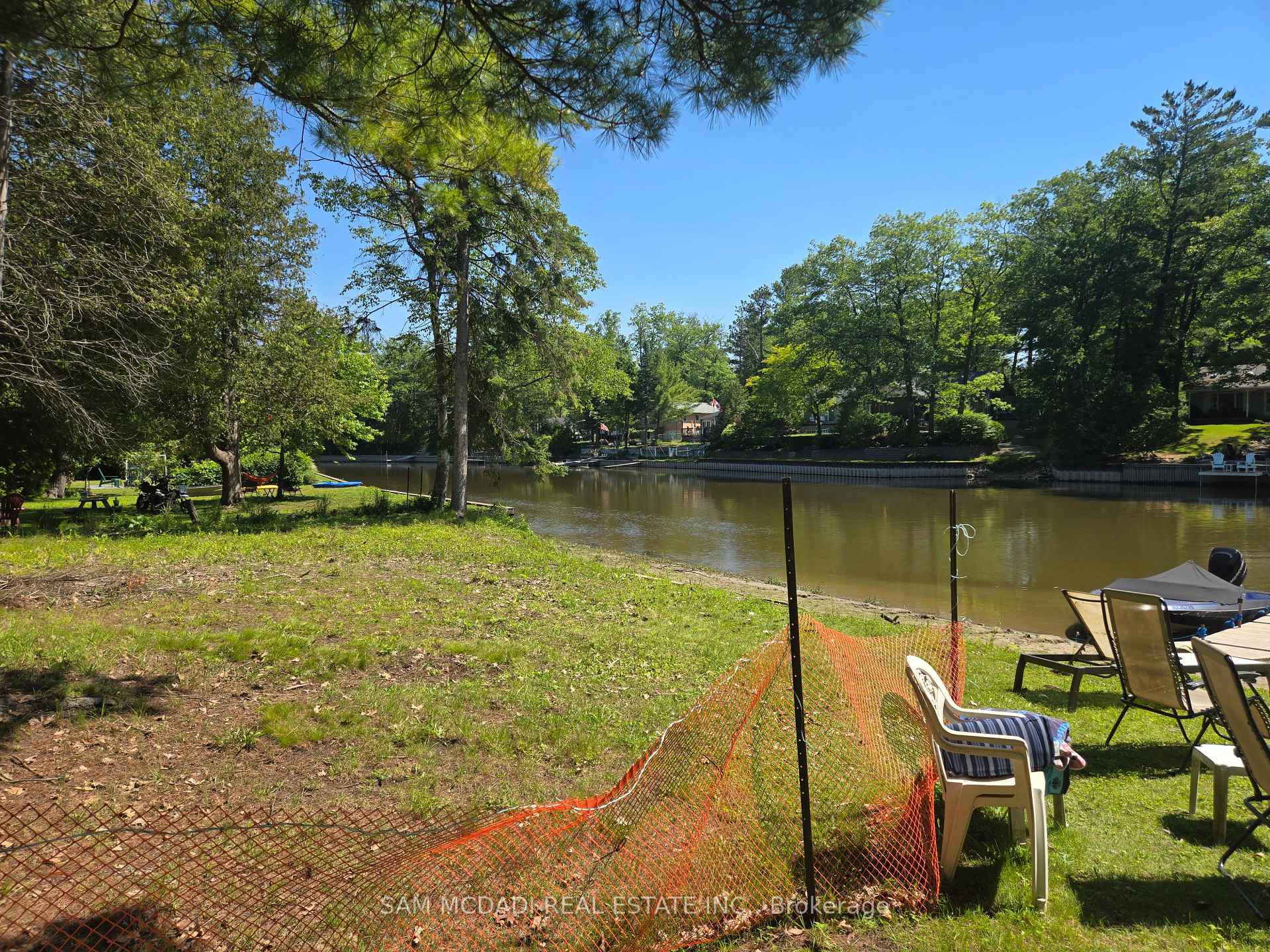 490 Oxbow Park Drive