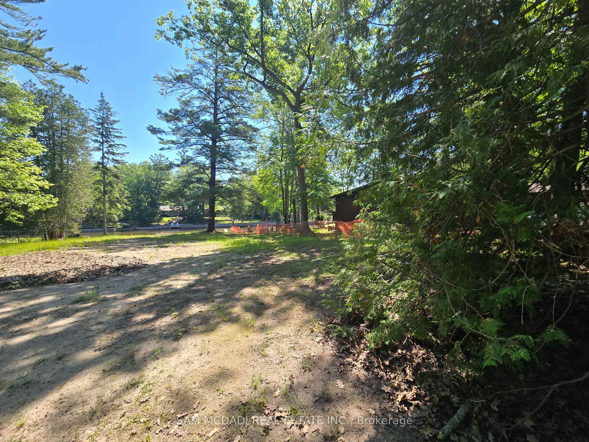 490 Oxbow Park Drive
