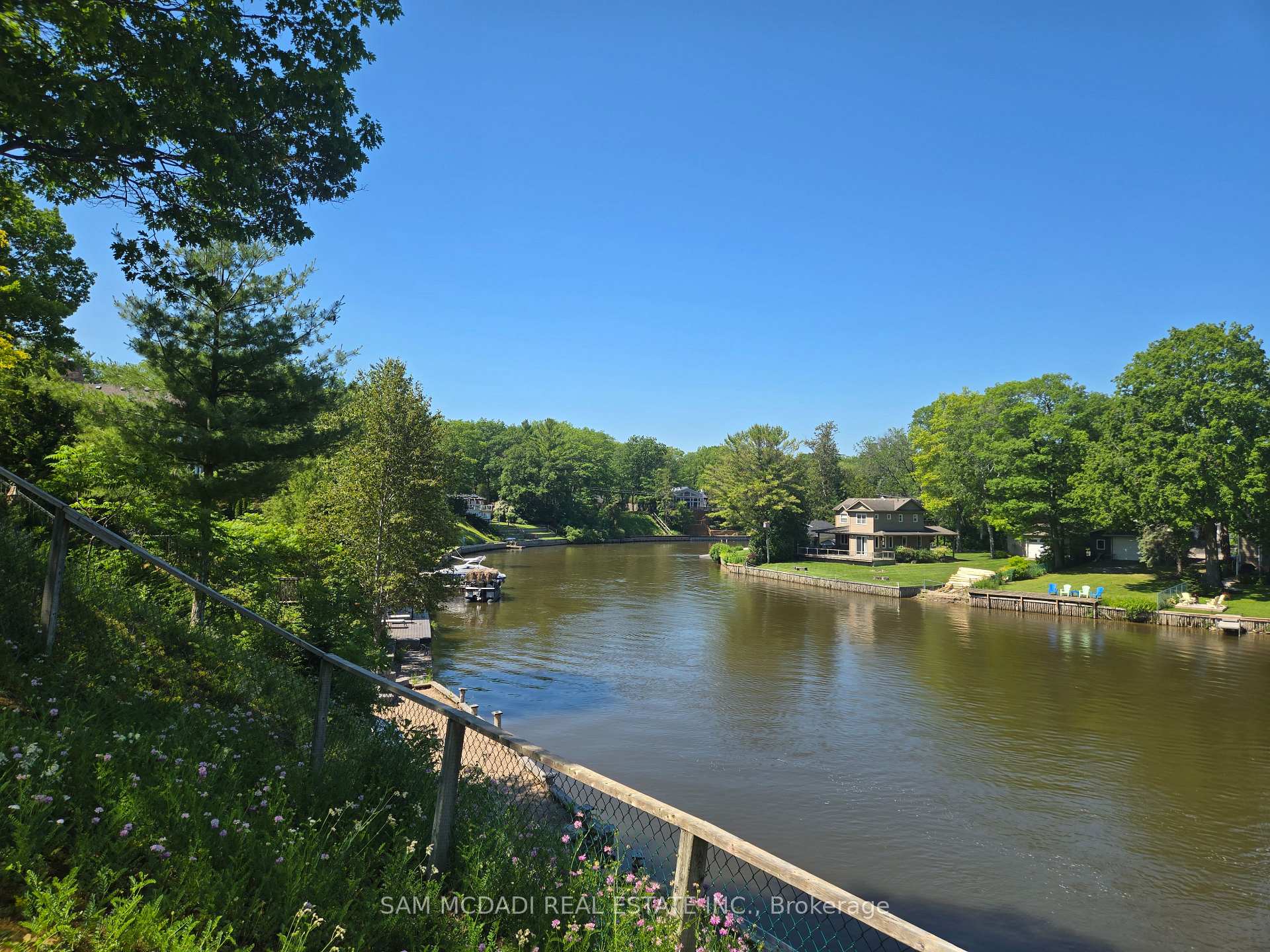 490 Oxbow Park Drive