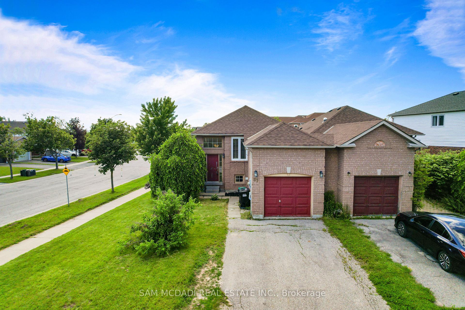87 Rundle Crescent