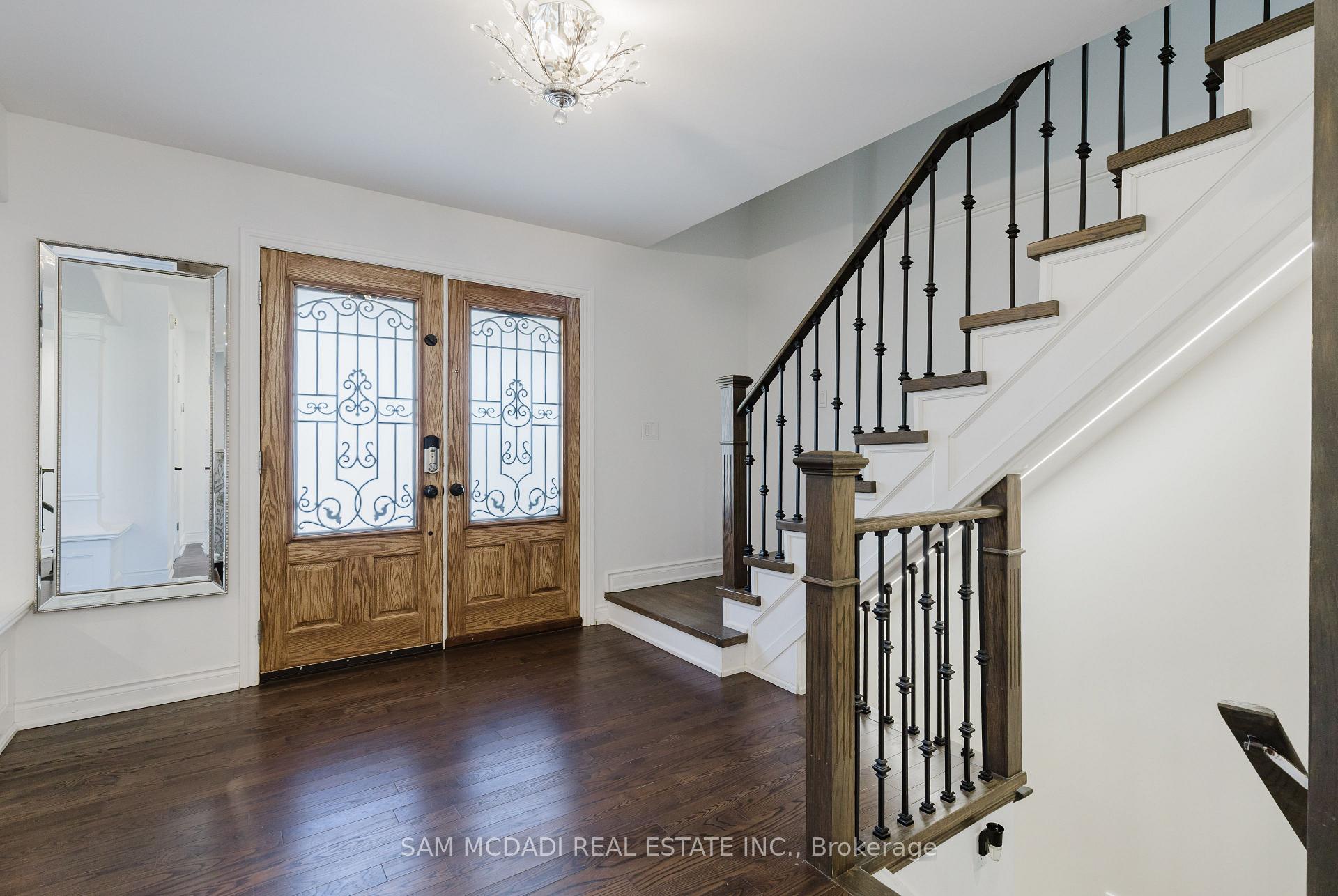 3325 Lakeshore Road