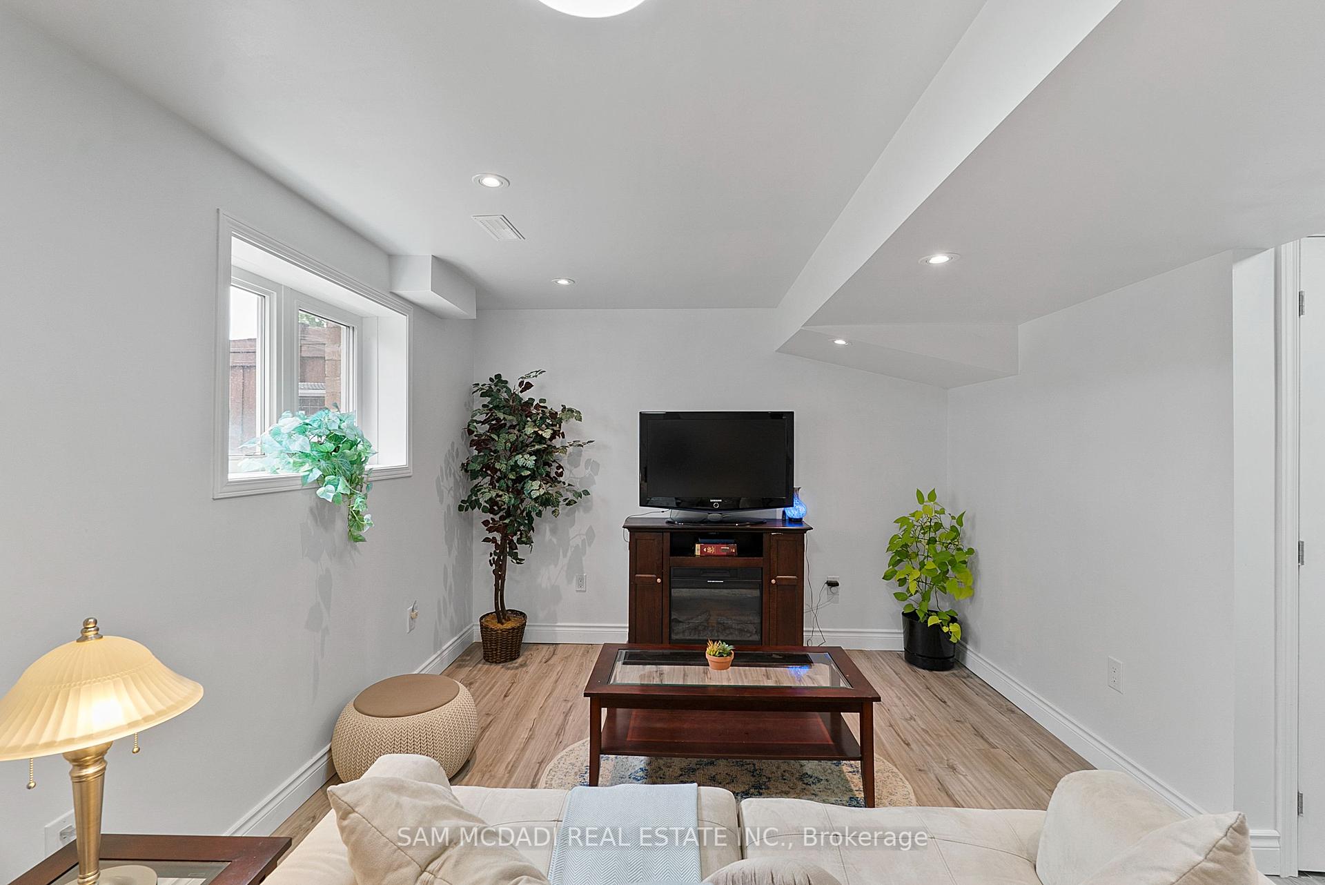 216 Ruhl Drive