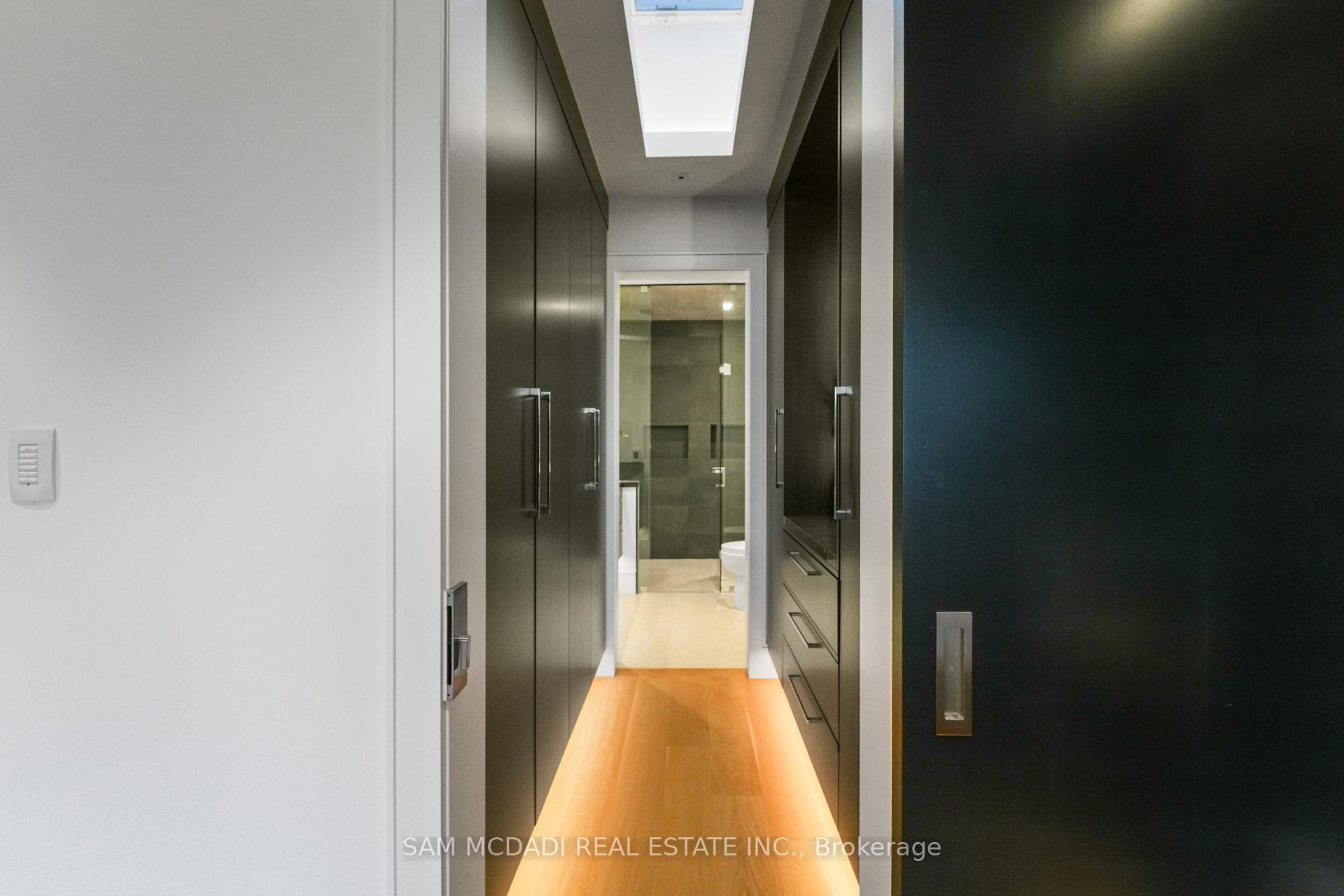 2488 Lakeshore Road E