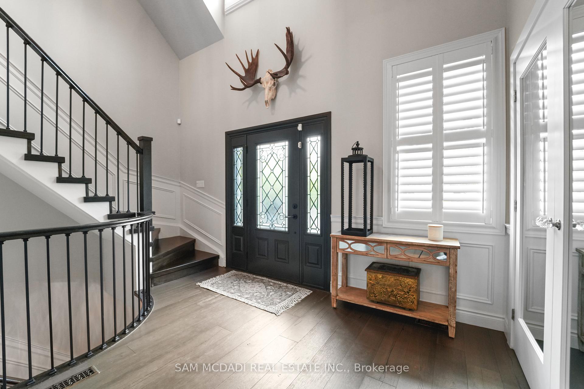 2592 Barrisdale Court