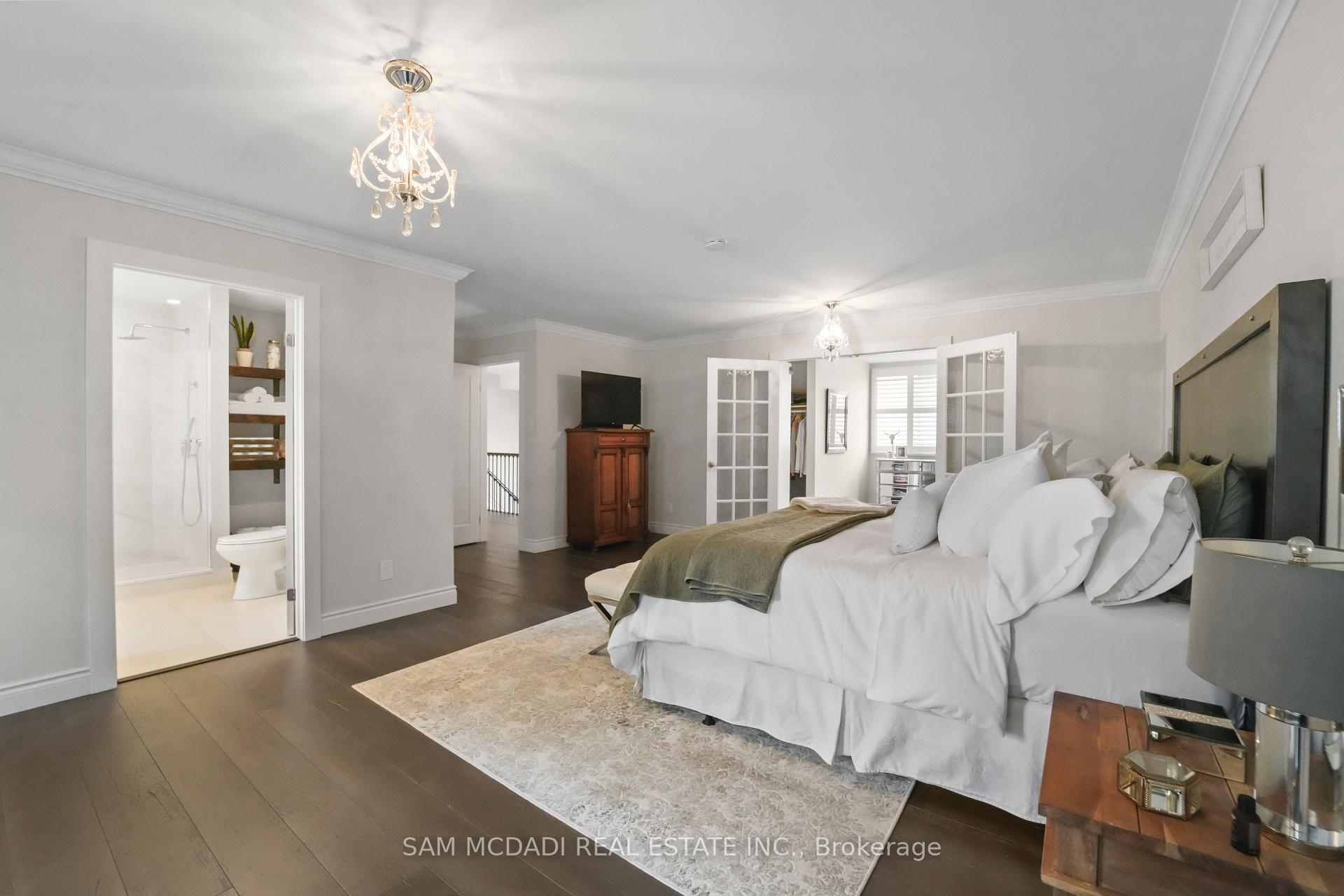 2592 Barrisdale Court