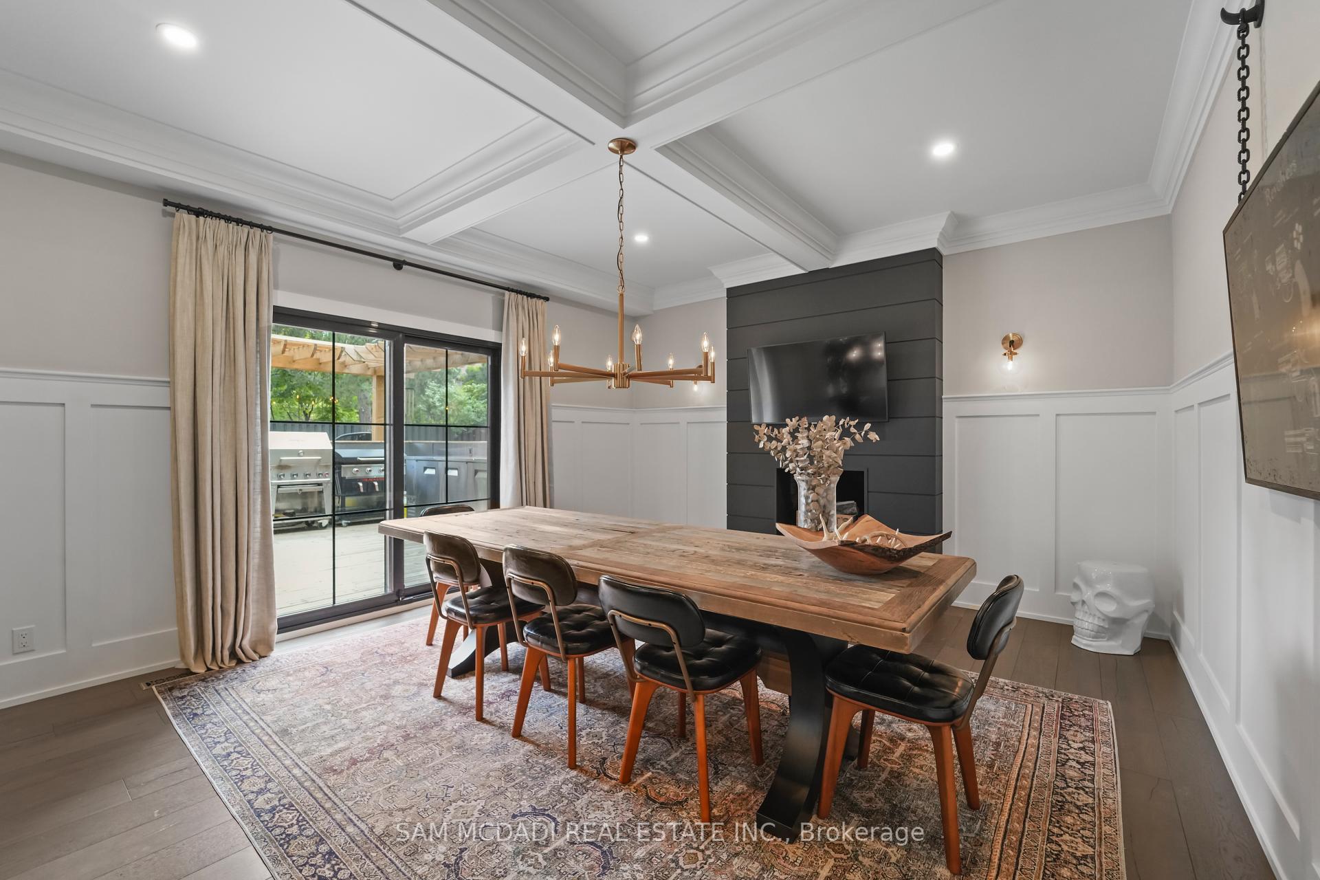 2592 Barrisdale Court