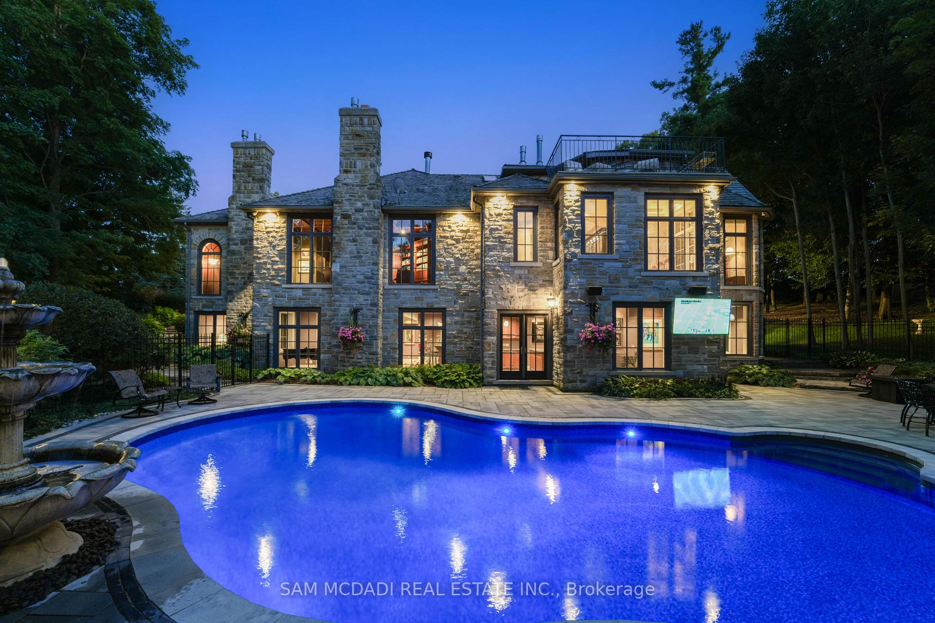 10140 Pineview Trail