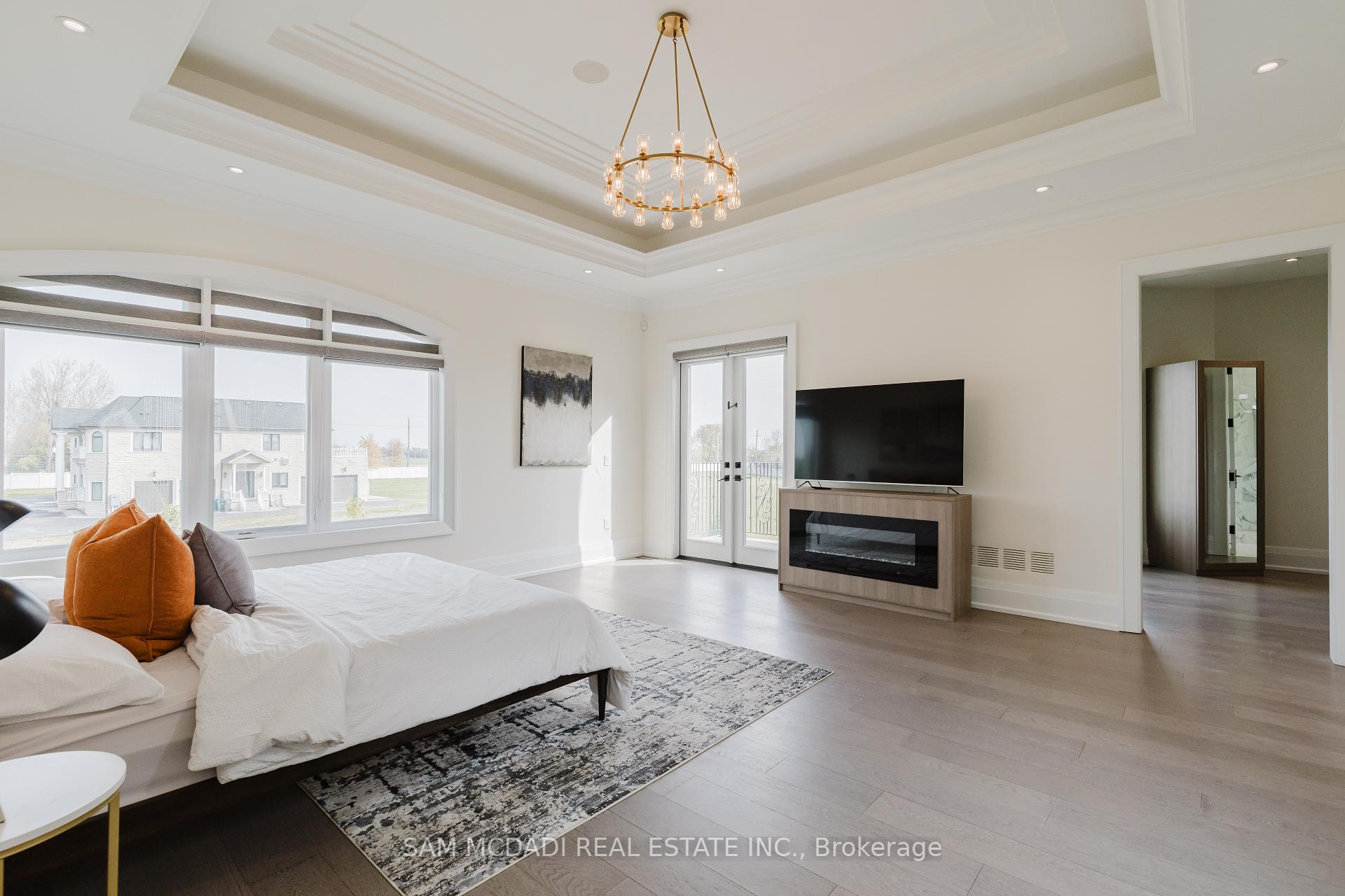 4 Saint Lukes Court