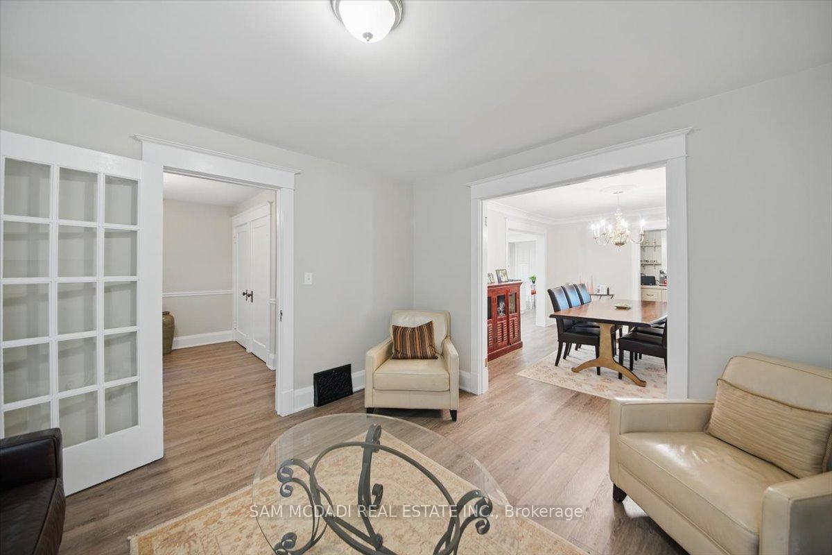 81 Chisholm Street