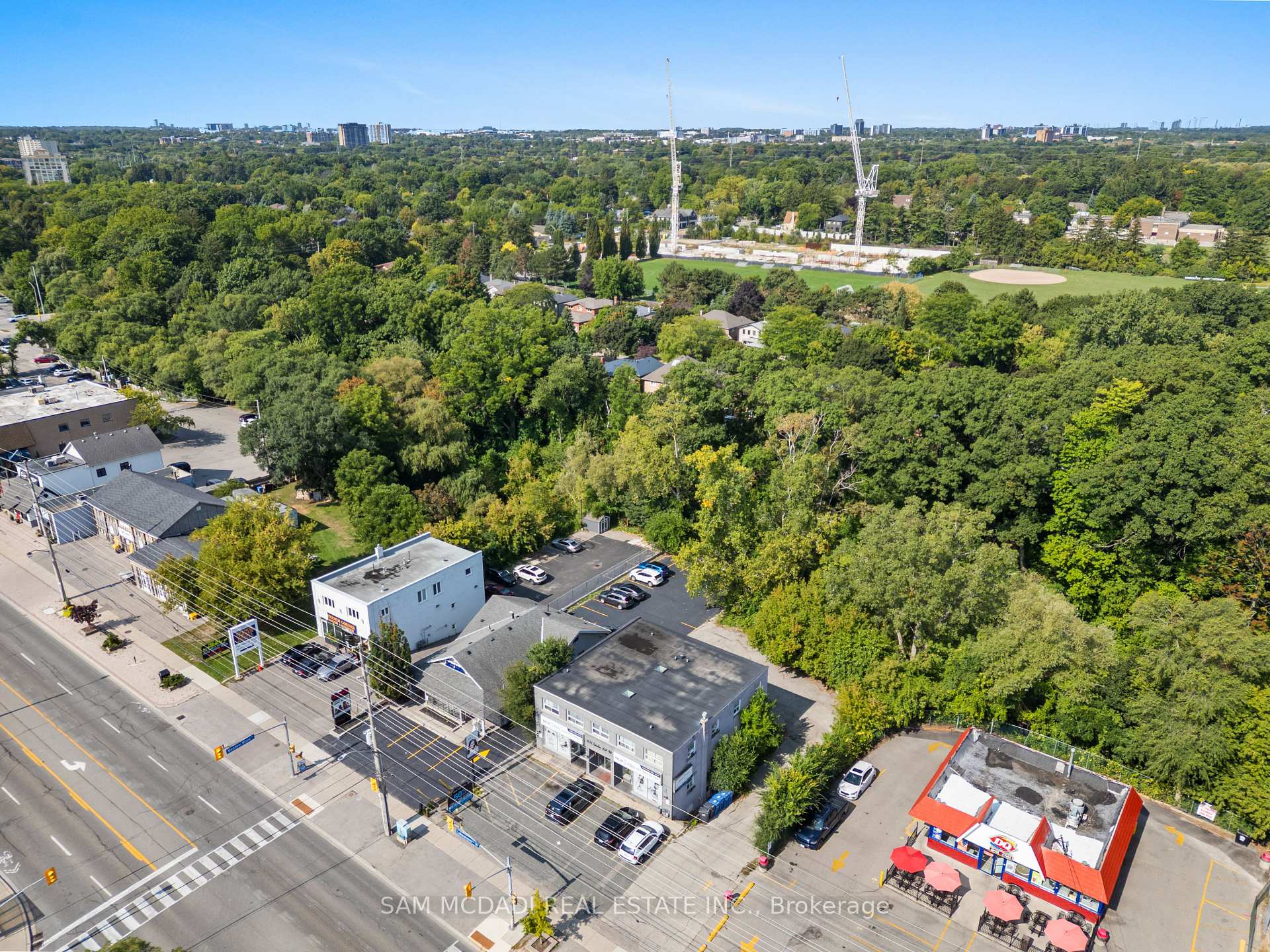 1651 Lakeshore Road W
