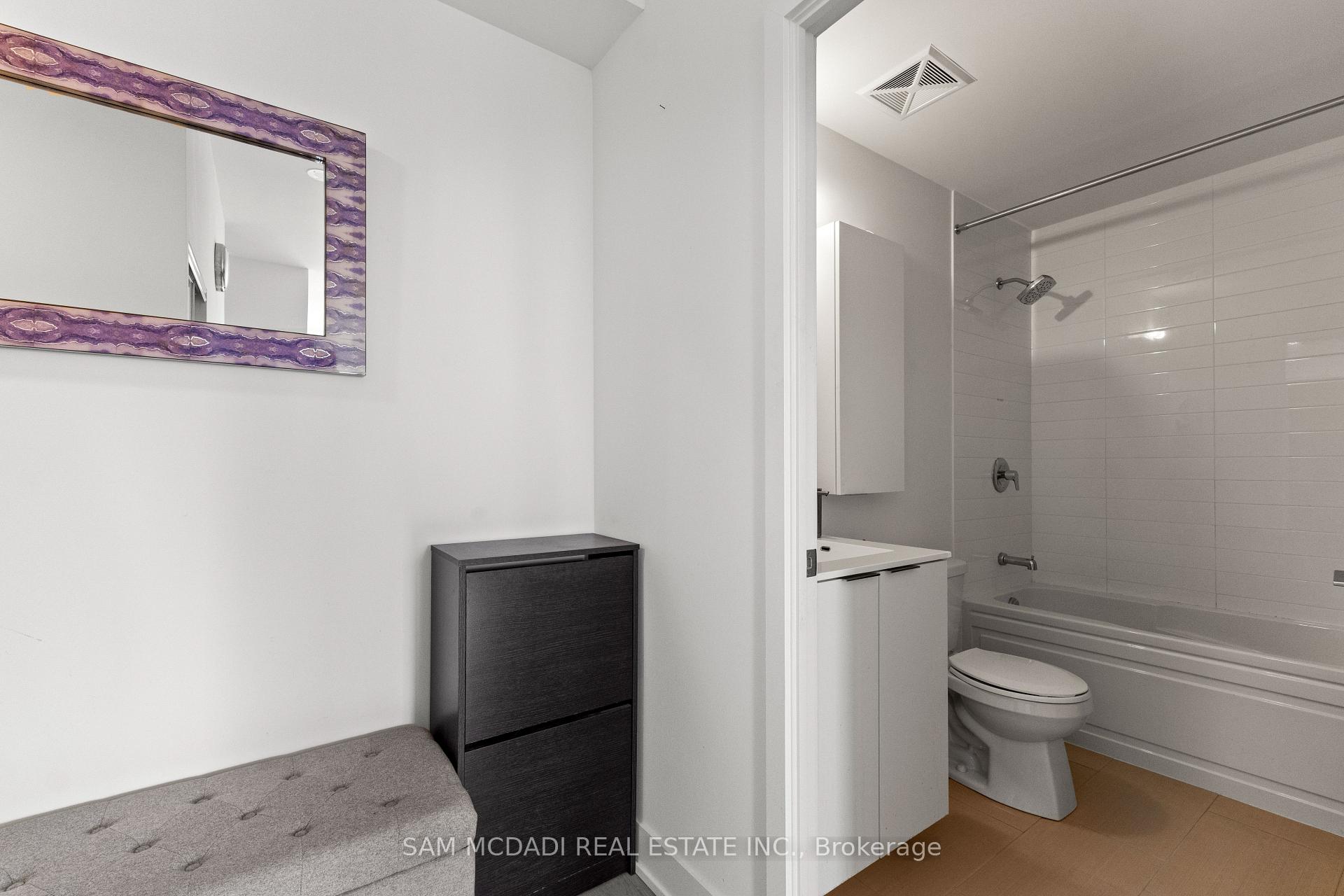 30 Shore Breeze Drive 1012