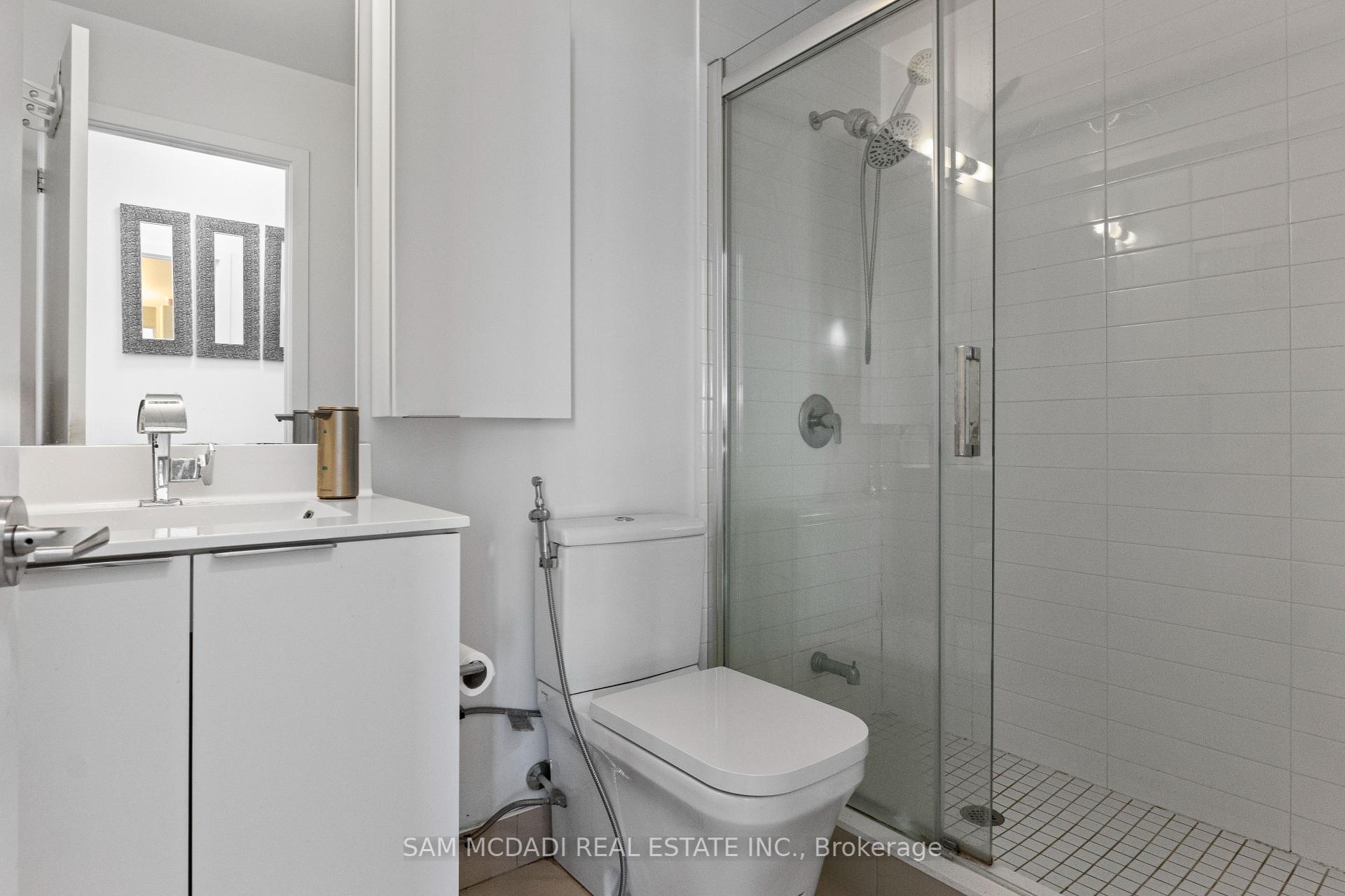 30 Shore Breeze Drive 1012