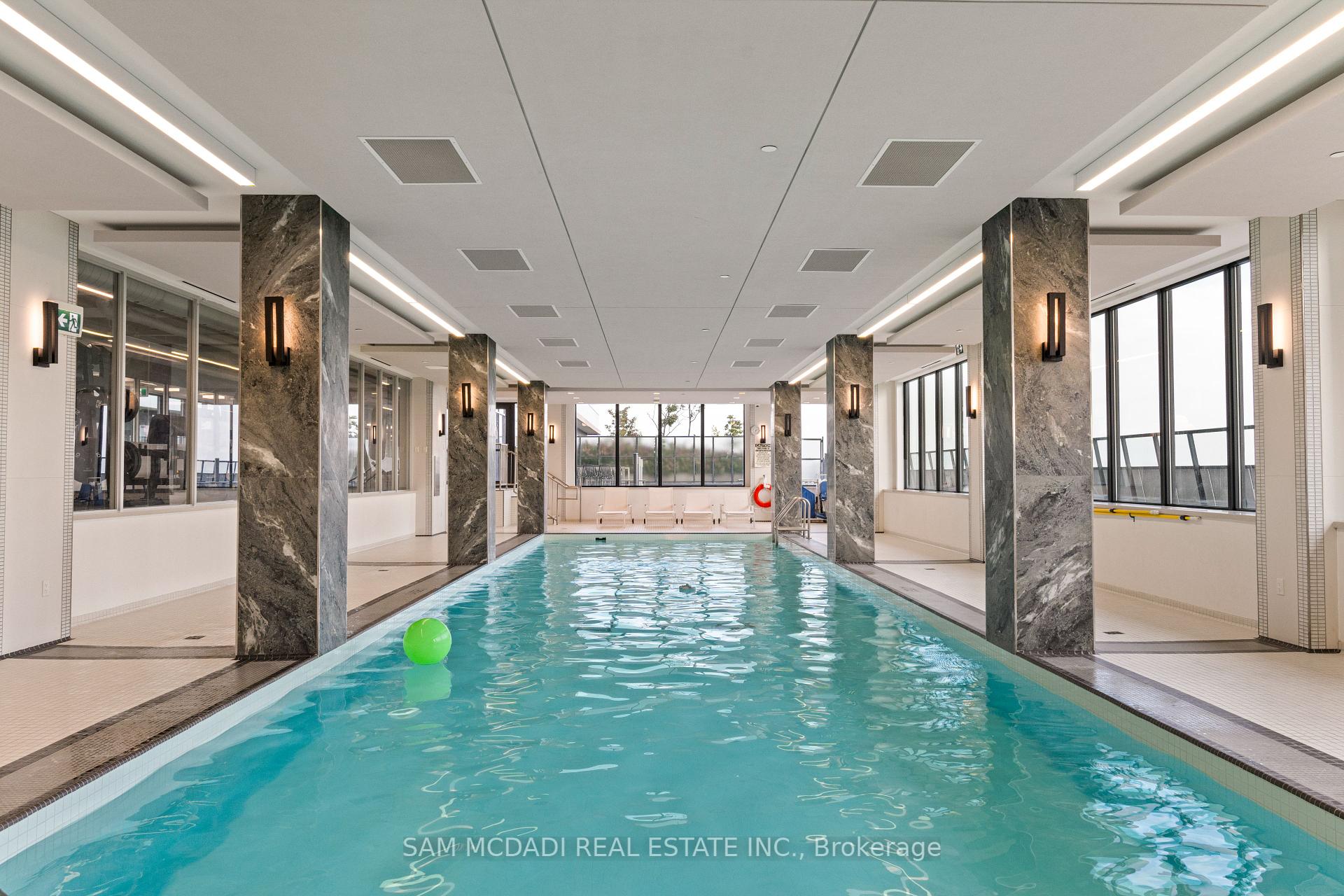 30 Shore Breeze Drive 1012