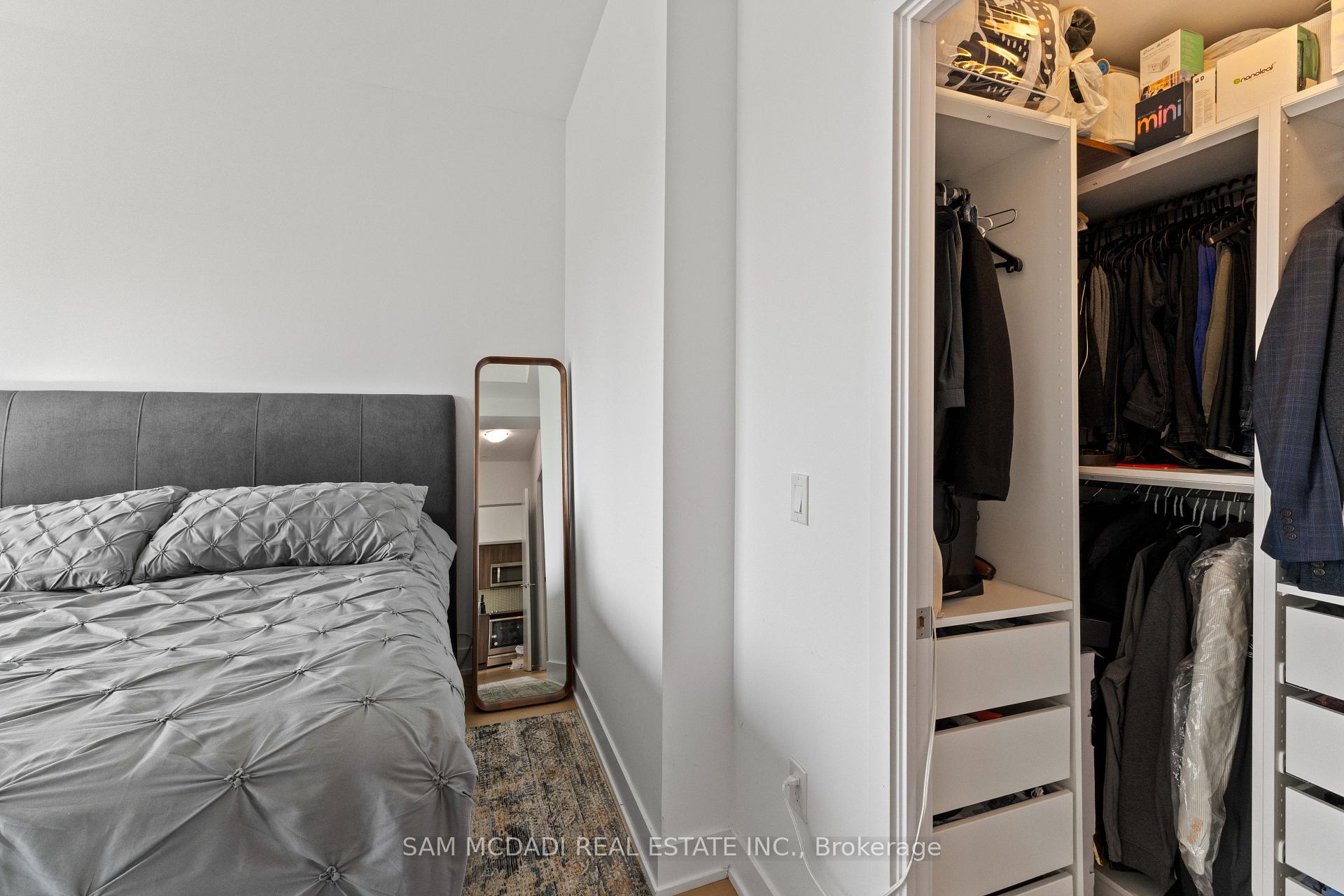30 Shore Breeze Drive 1012