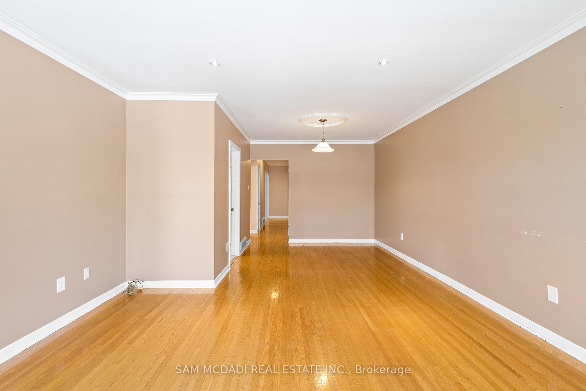 1491 Royal York Road