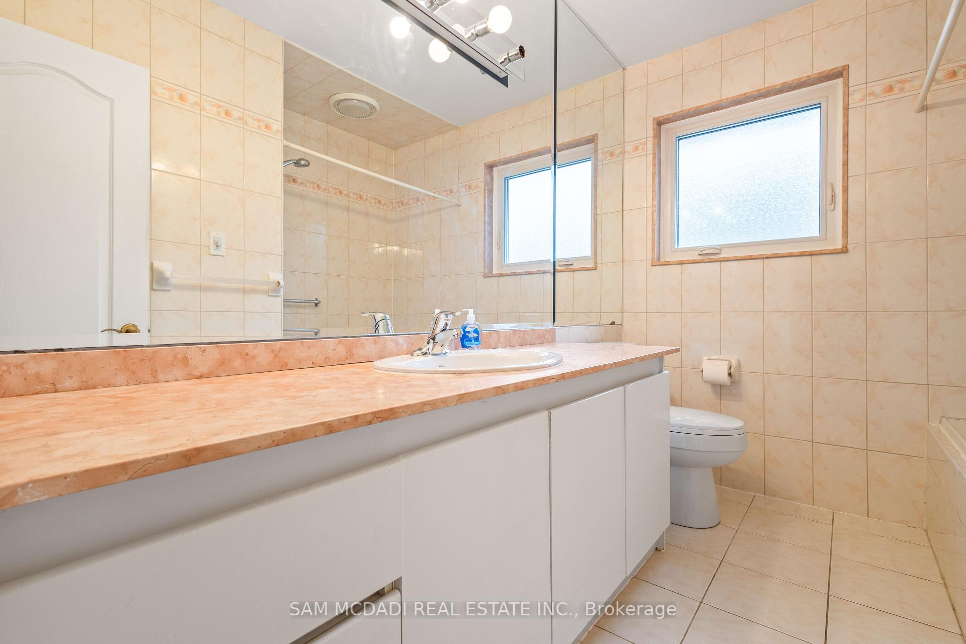 1491 Royal York Road