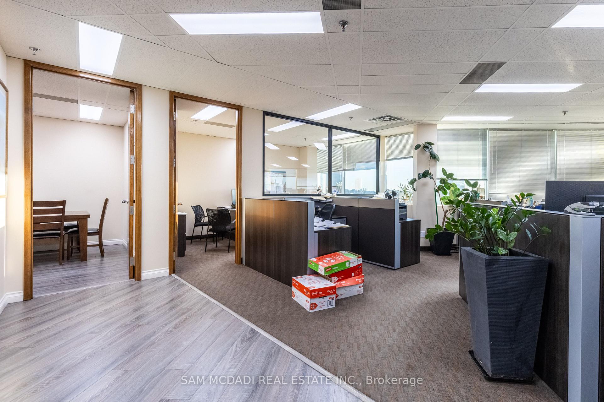 2800 Skymark Avenue 309