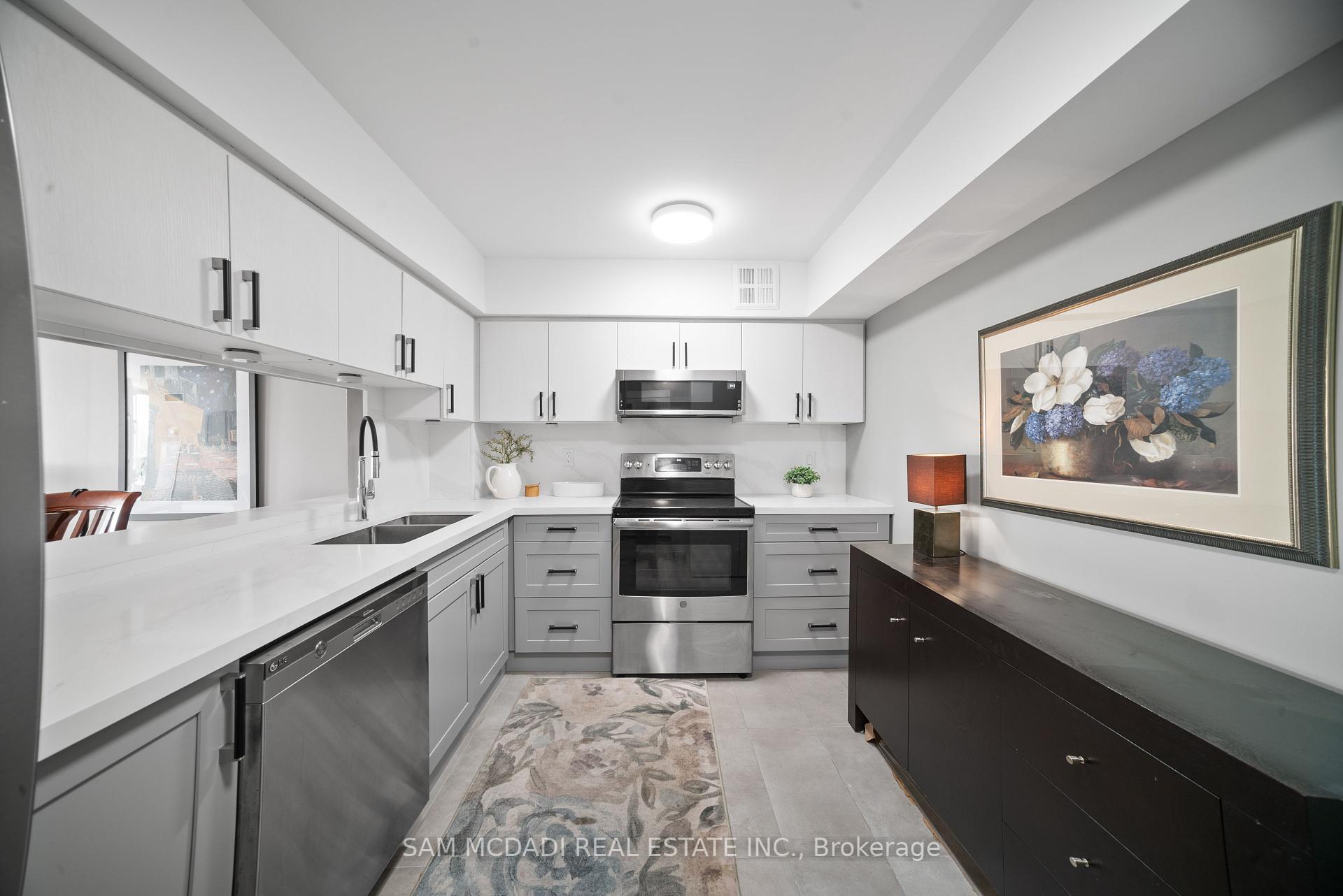 1485 Lakeshore Road E 1109