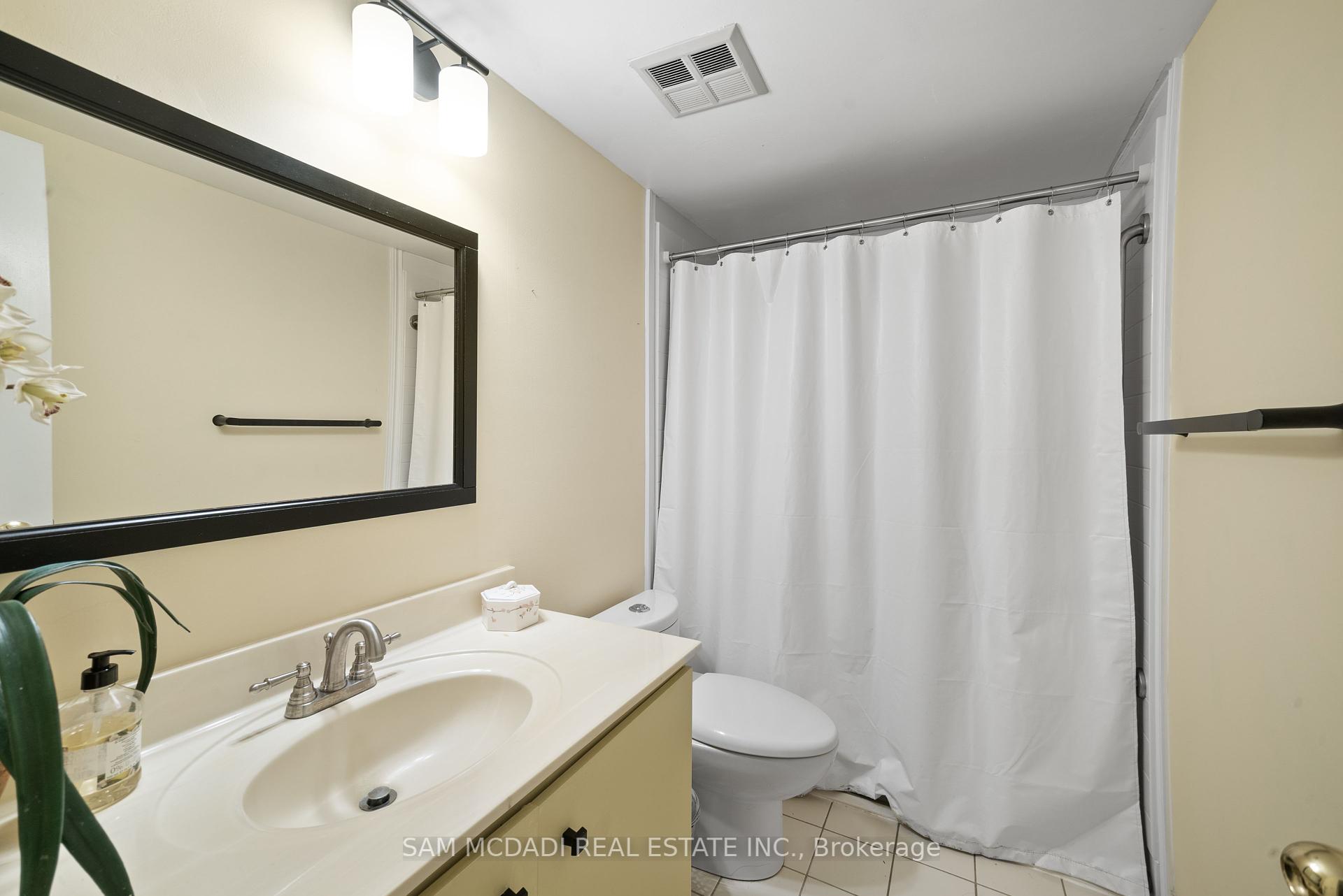 1485 Lakeshore Road E 1109