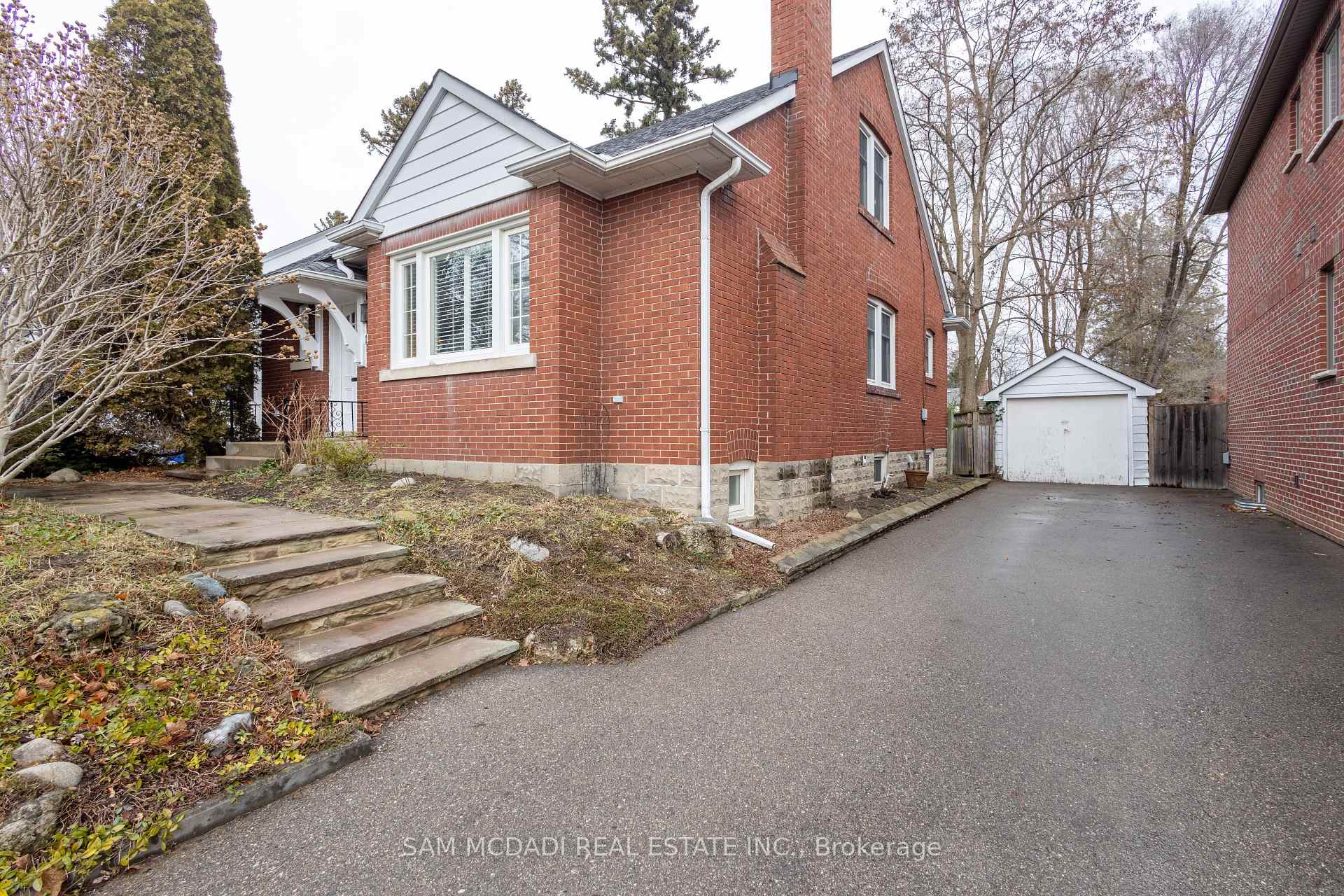 11 Brant Avenue