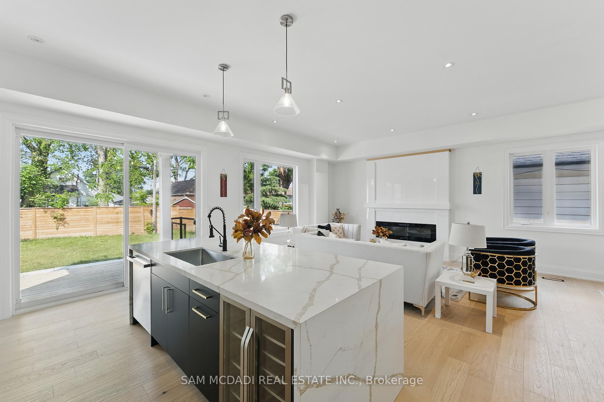 1037 Meredith Avenue