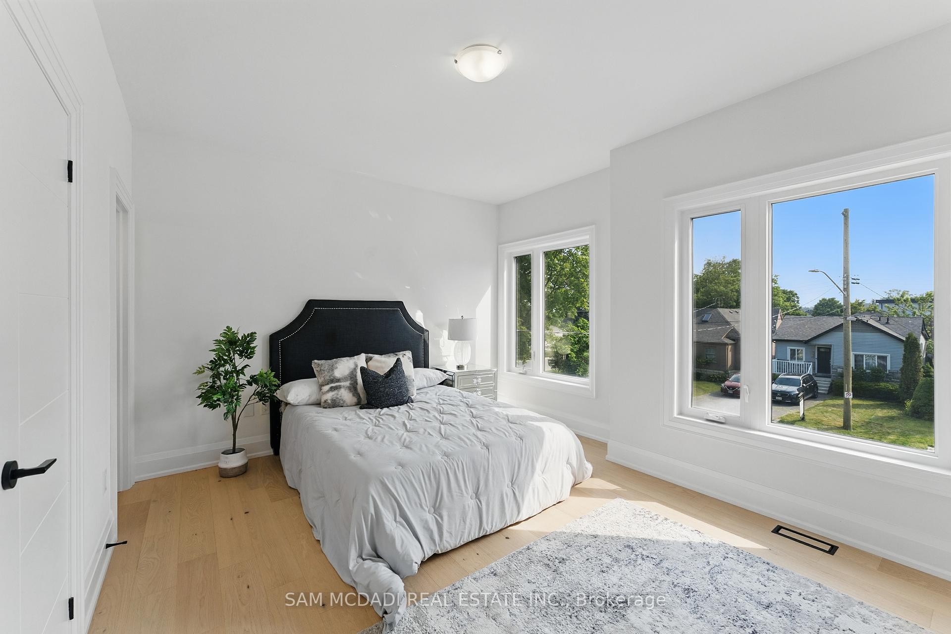 1037 Meredith Avenue