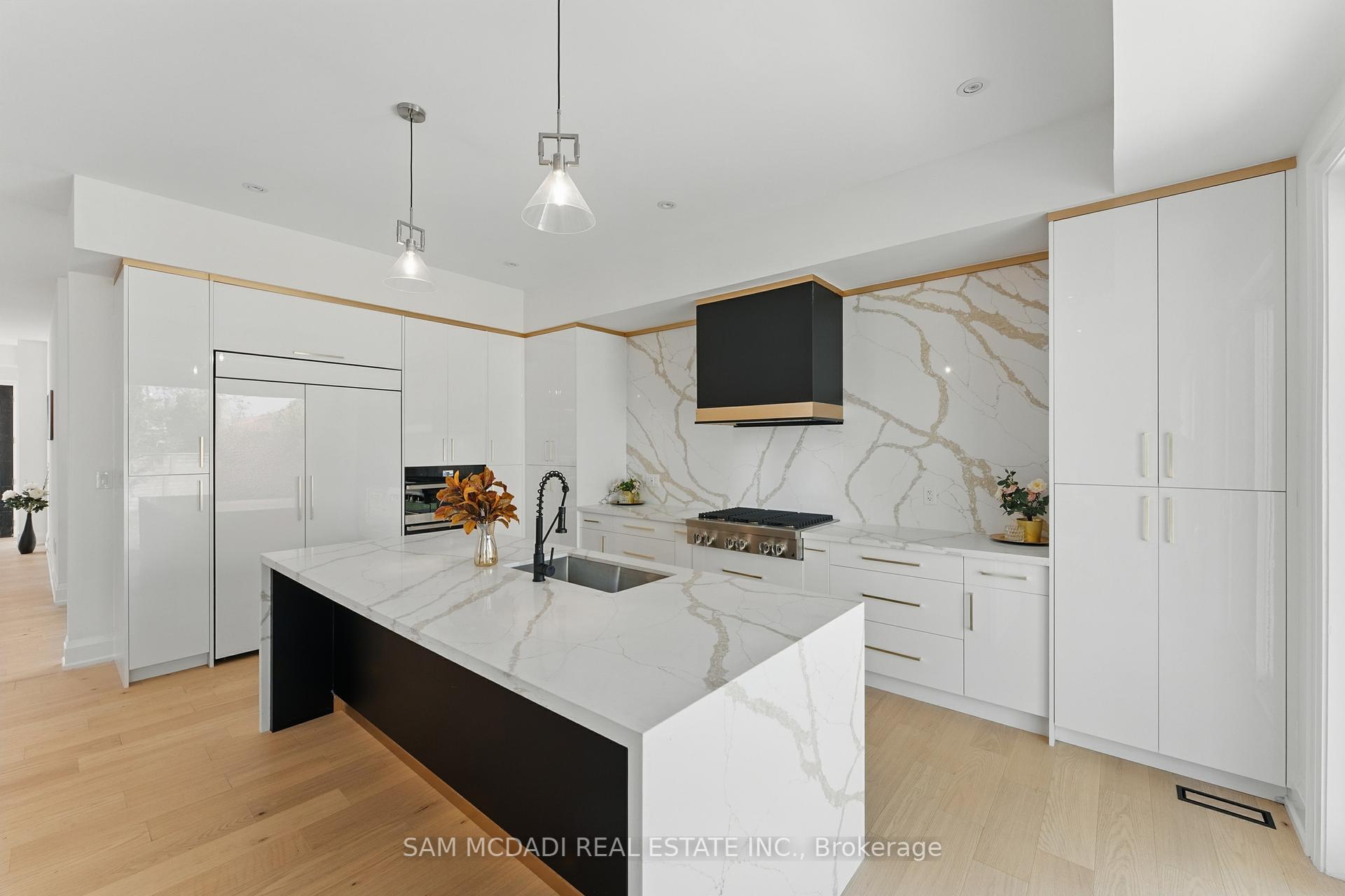 1037 Meredith Avenue