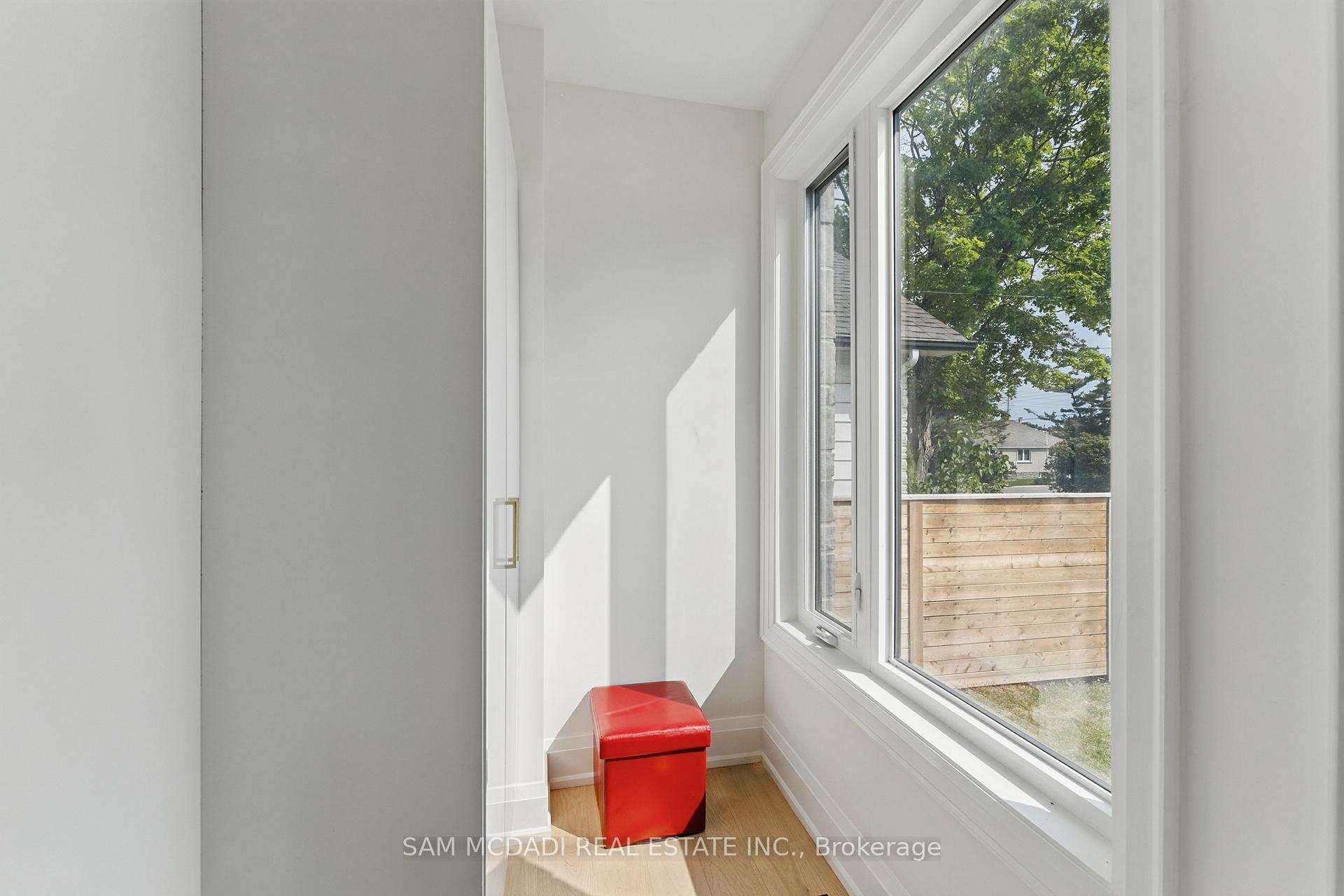 1037 Meredith Avenue