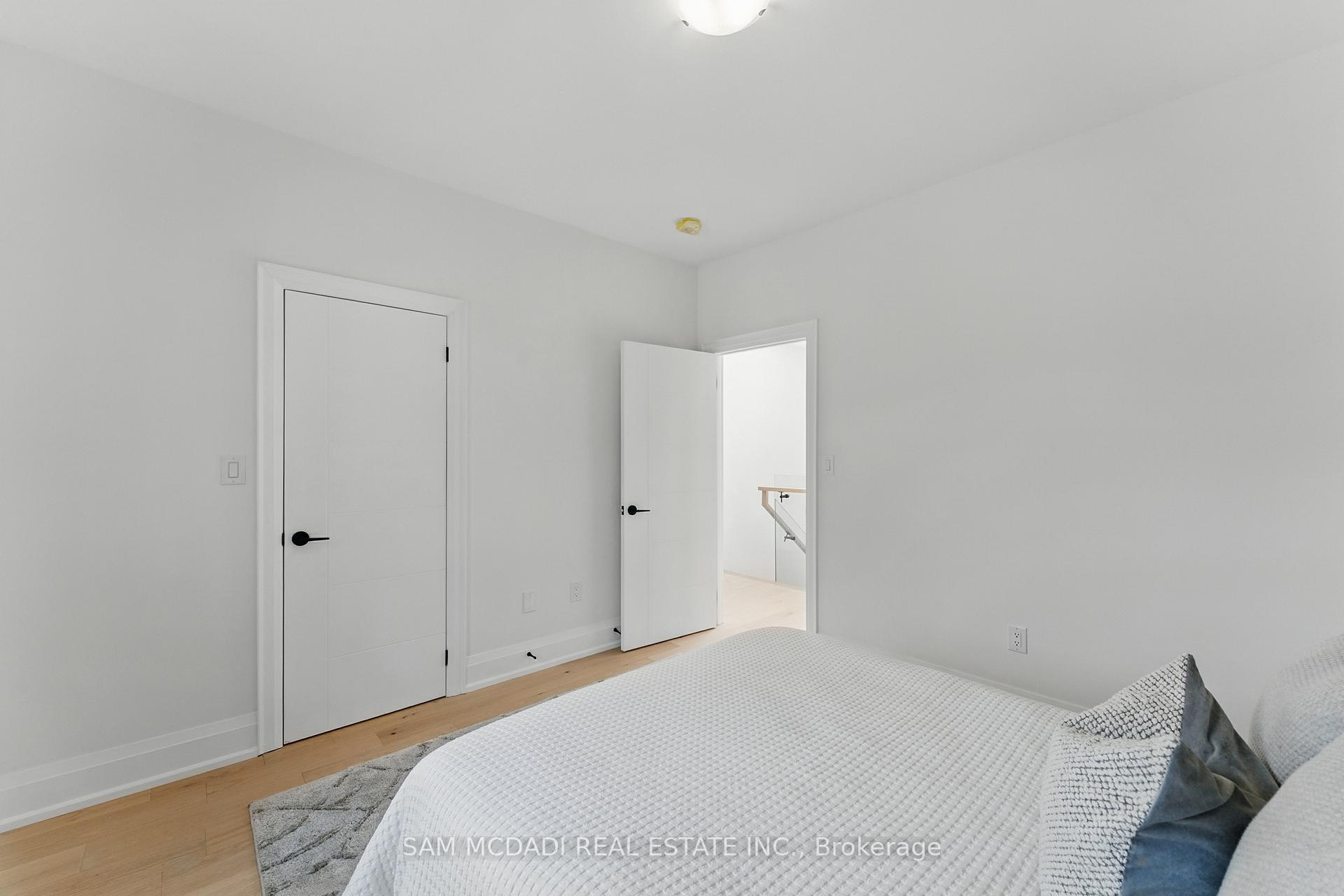 1037 Meredith Avenue