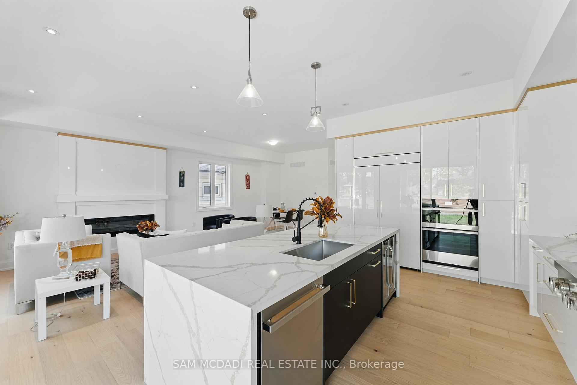 1037 Meredith Avenue