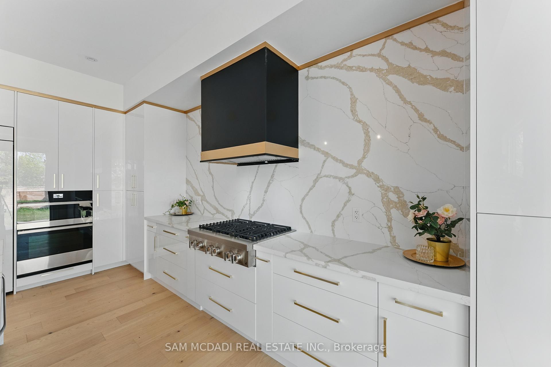 1037 Meredith Avenue