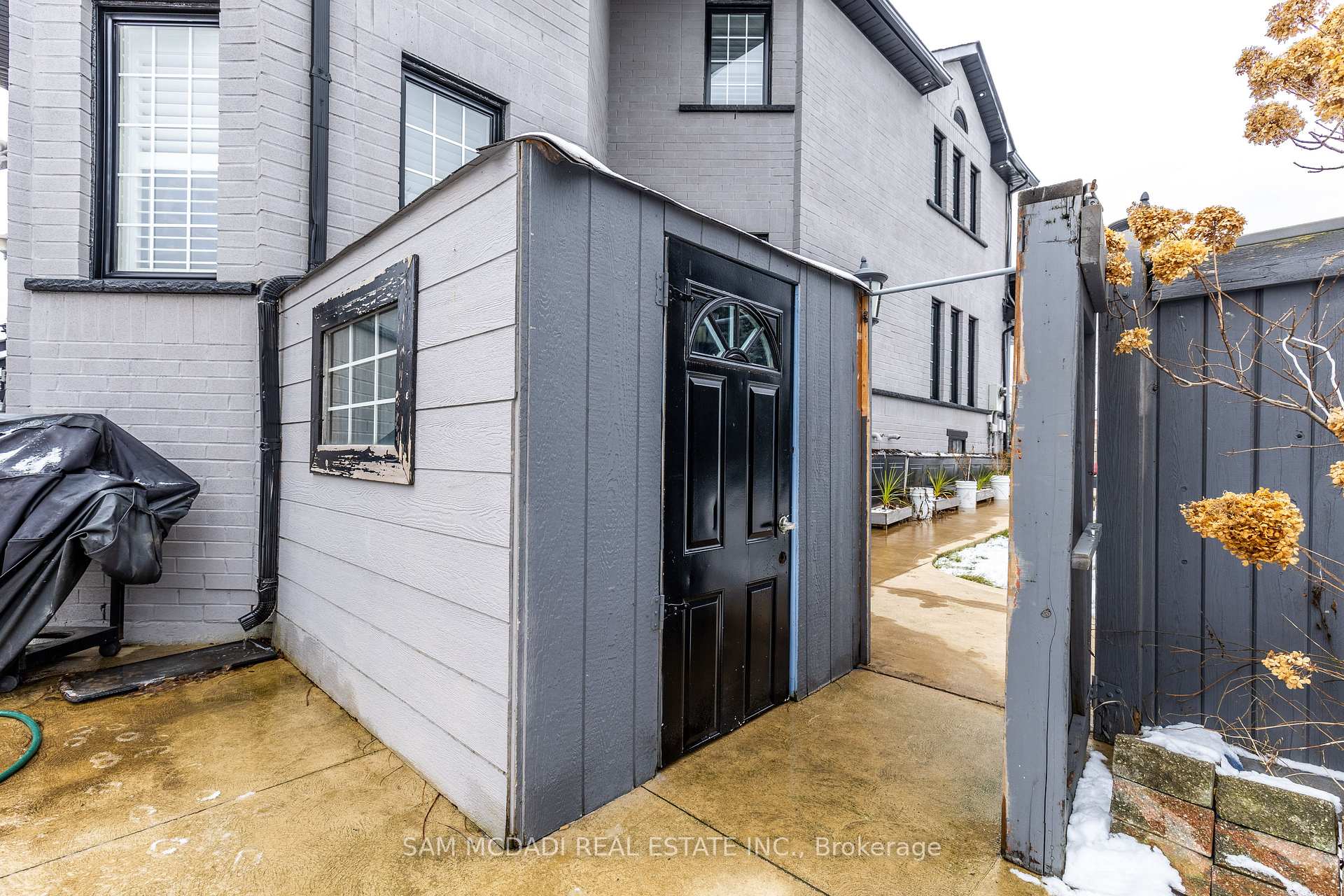 987 Bristol Road W BSMT