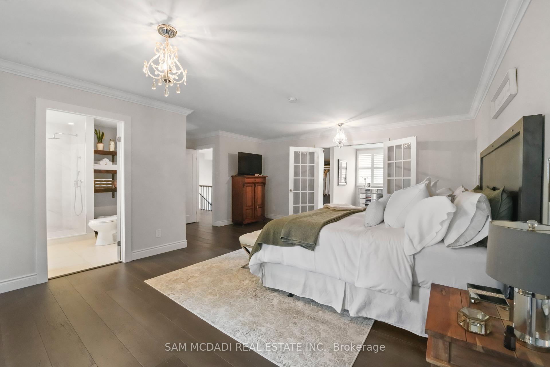 2592 Barrisdale Court