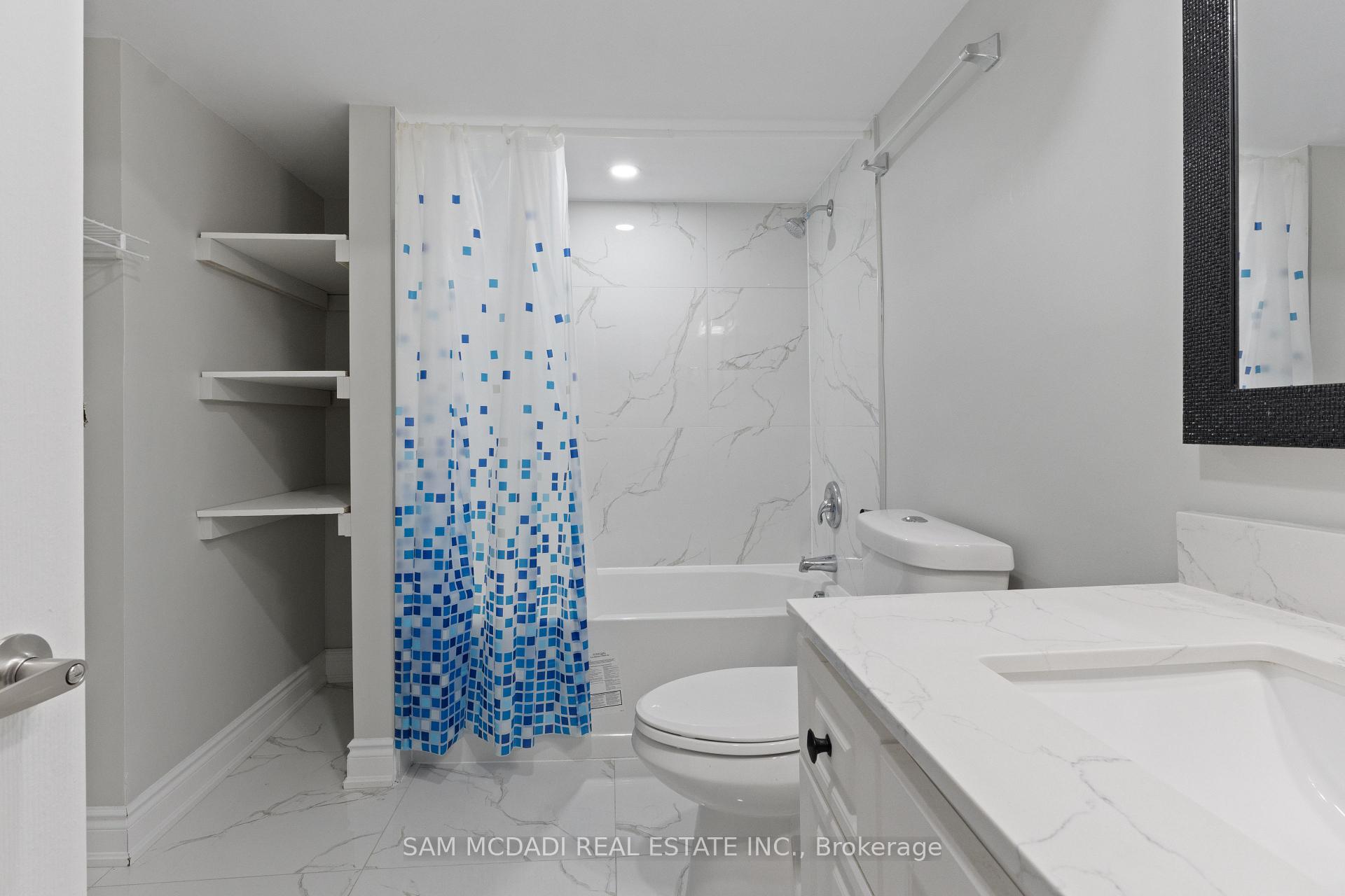 6906 Hickling Crescent