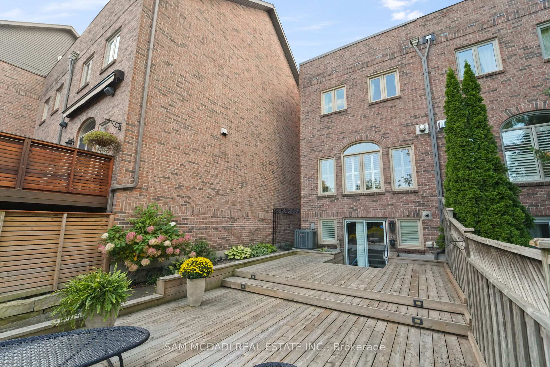 195 Grand Avenue 1